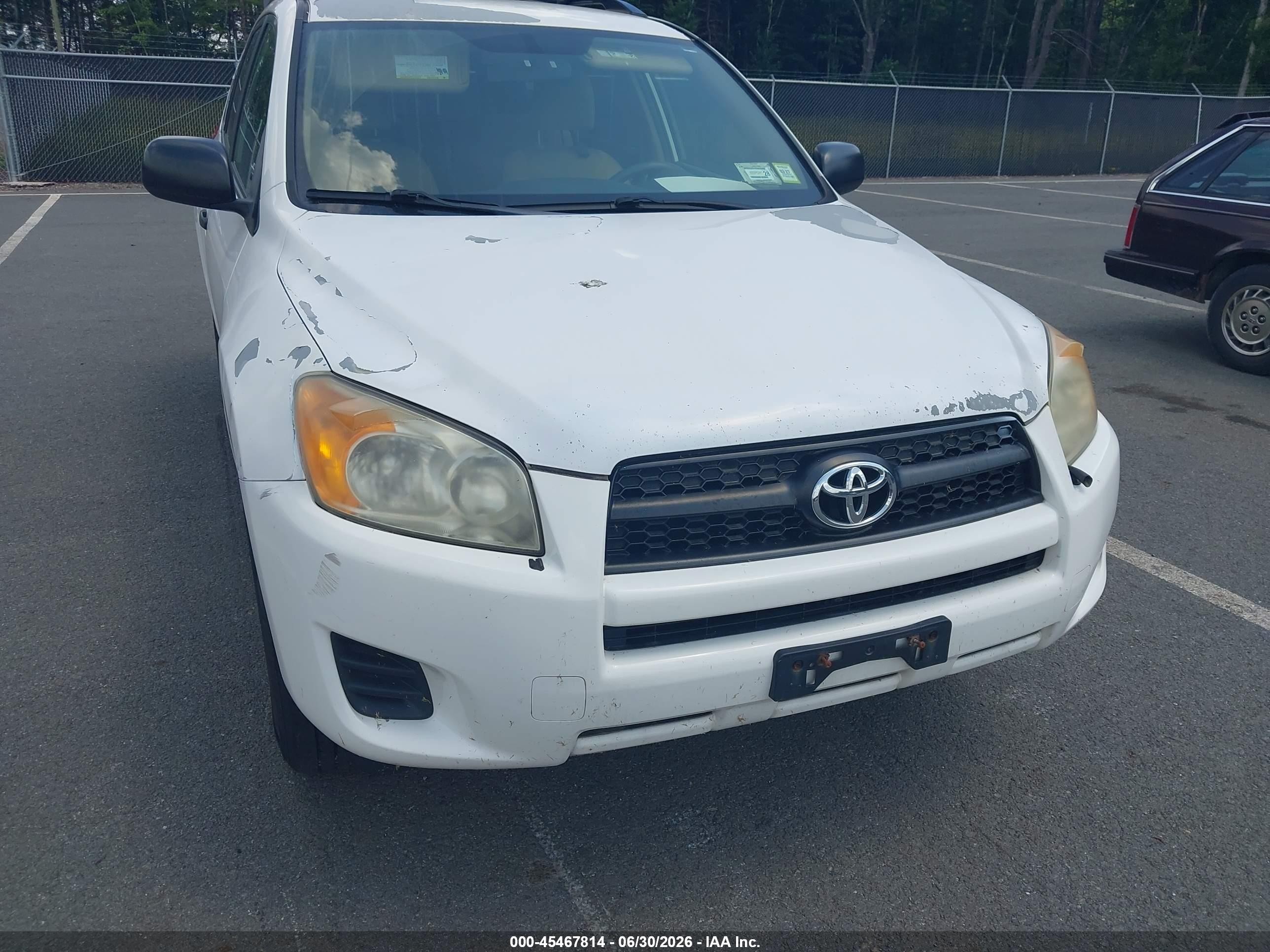 2010 Toyota Rav4   White vin: JTMJF4DV5A5018918