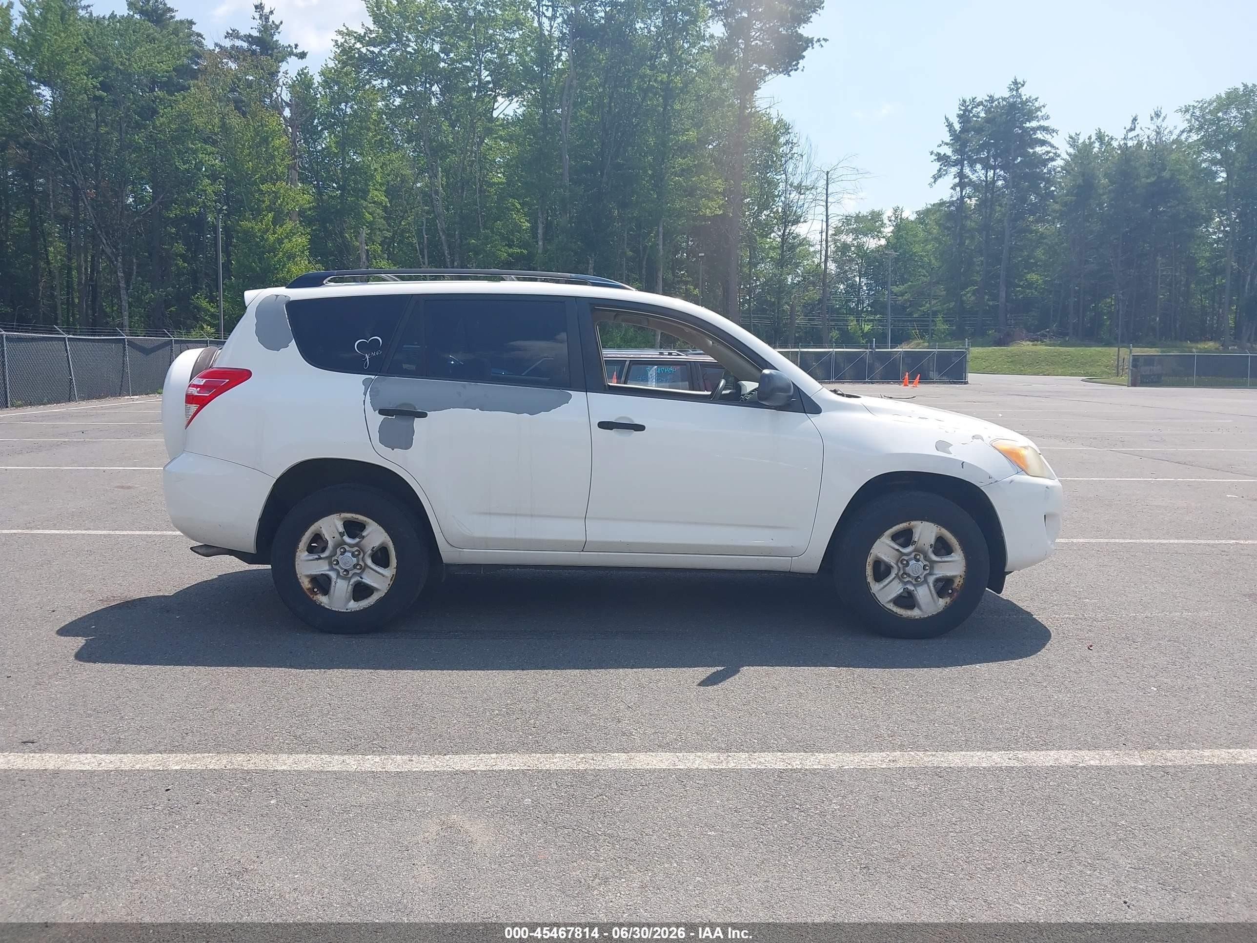 2010 Toyota Rav4   White vin: JTMJF4DV5A5018918