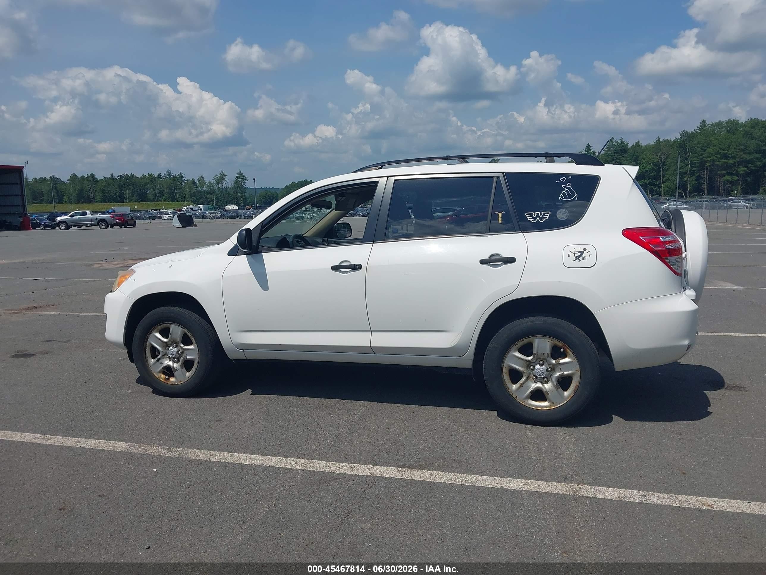 2010 Toyota Rav4   White vin: JTMJF4DV5A5018918