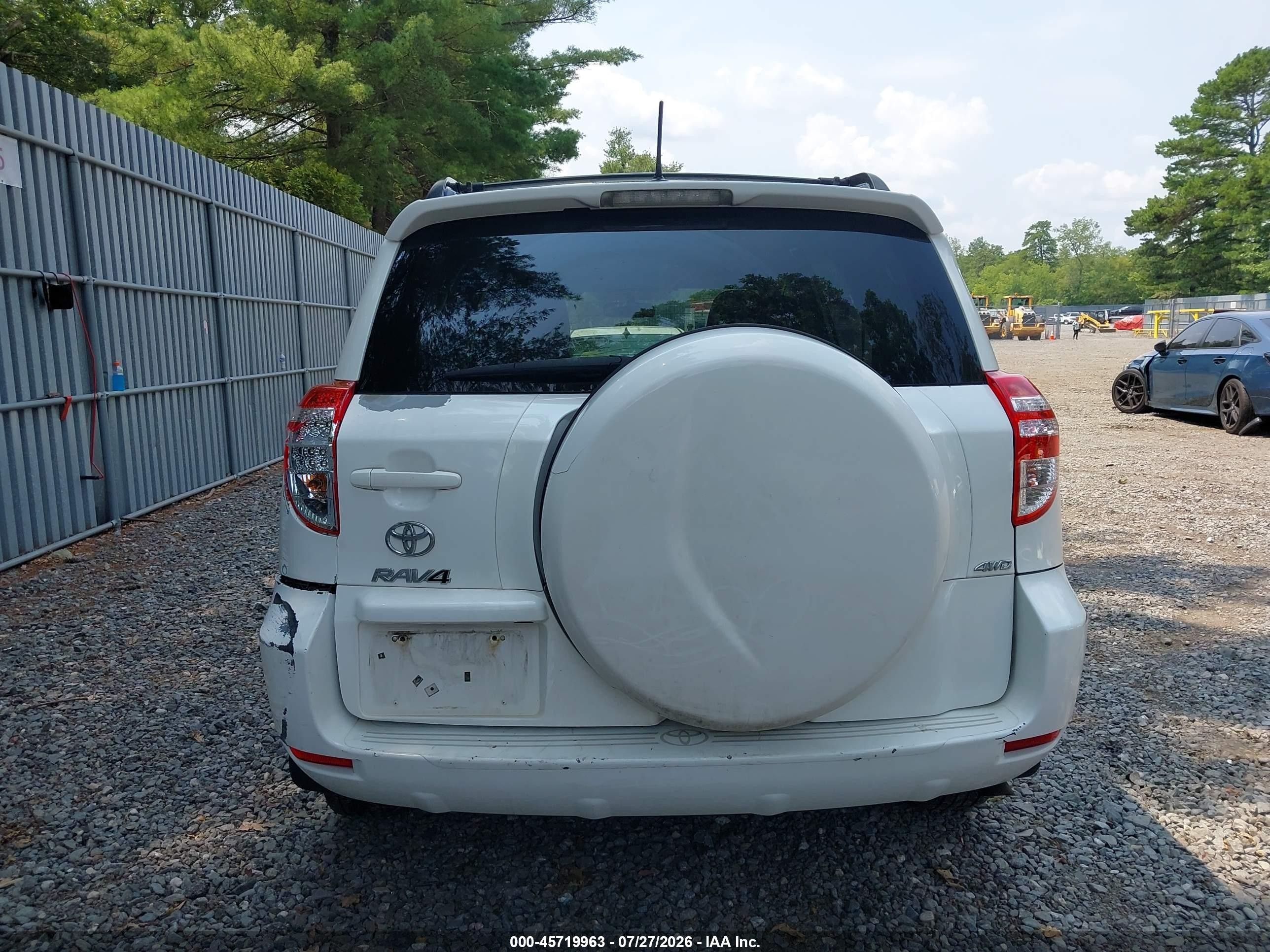 2012 Toyota Rav4   Белый vin: JTMJF4DVXC5057121