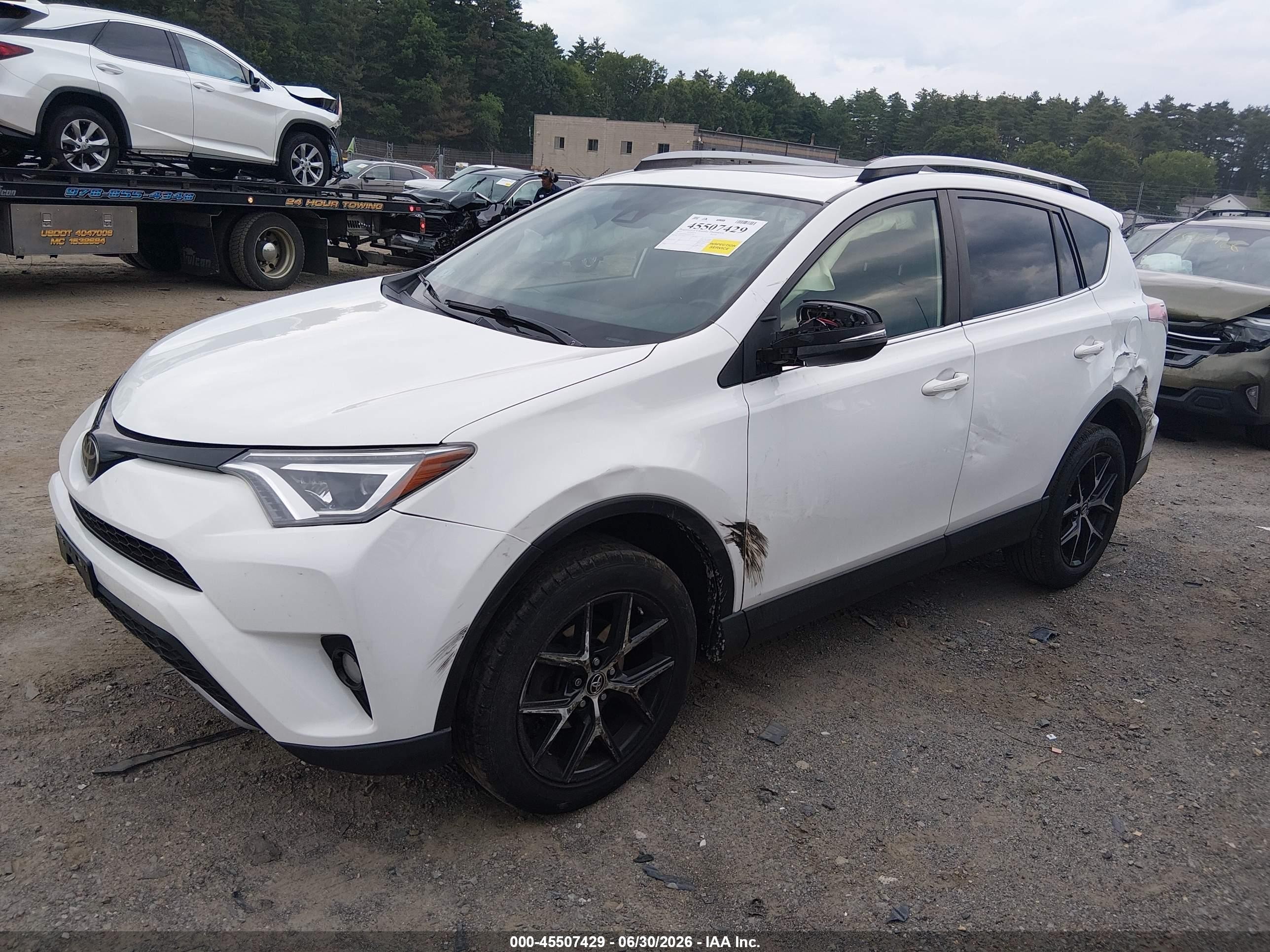 2017 Toyota Rav4 Se White vin: JTMJFREV5HD211744
