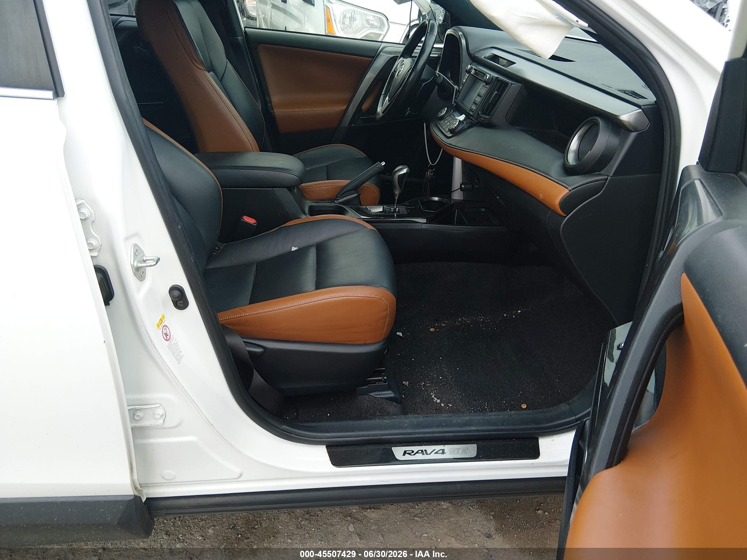 2017 Toyota Rav4 Se White vin: JTMJFREV5HD211744