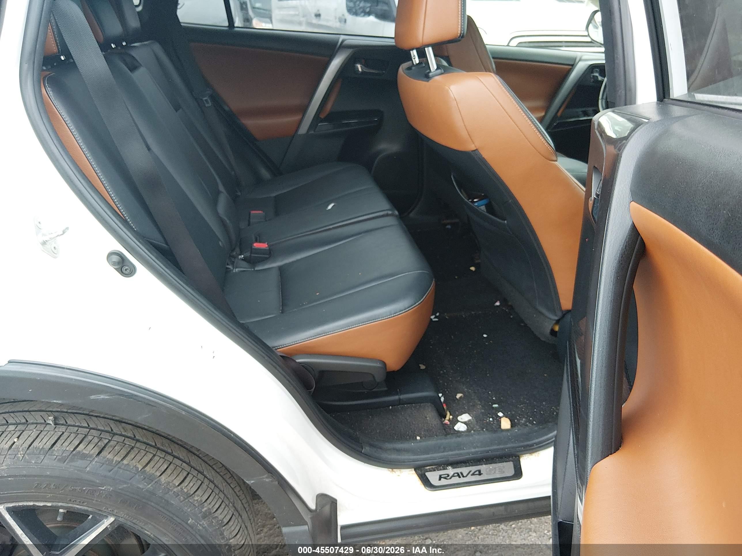 2017 Toyota Rav4 Se White vin: JTMJFREV5HD211744