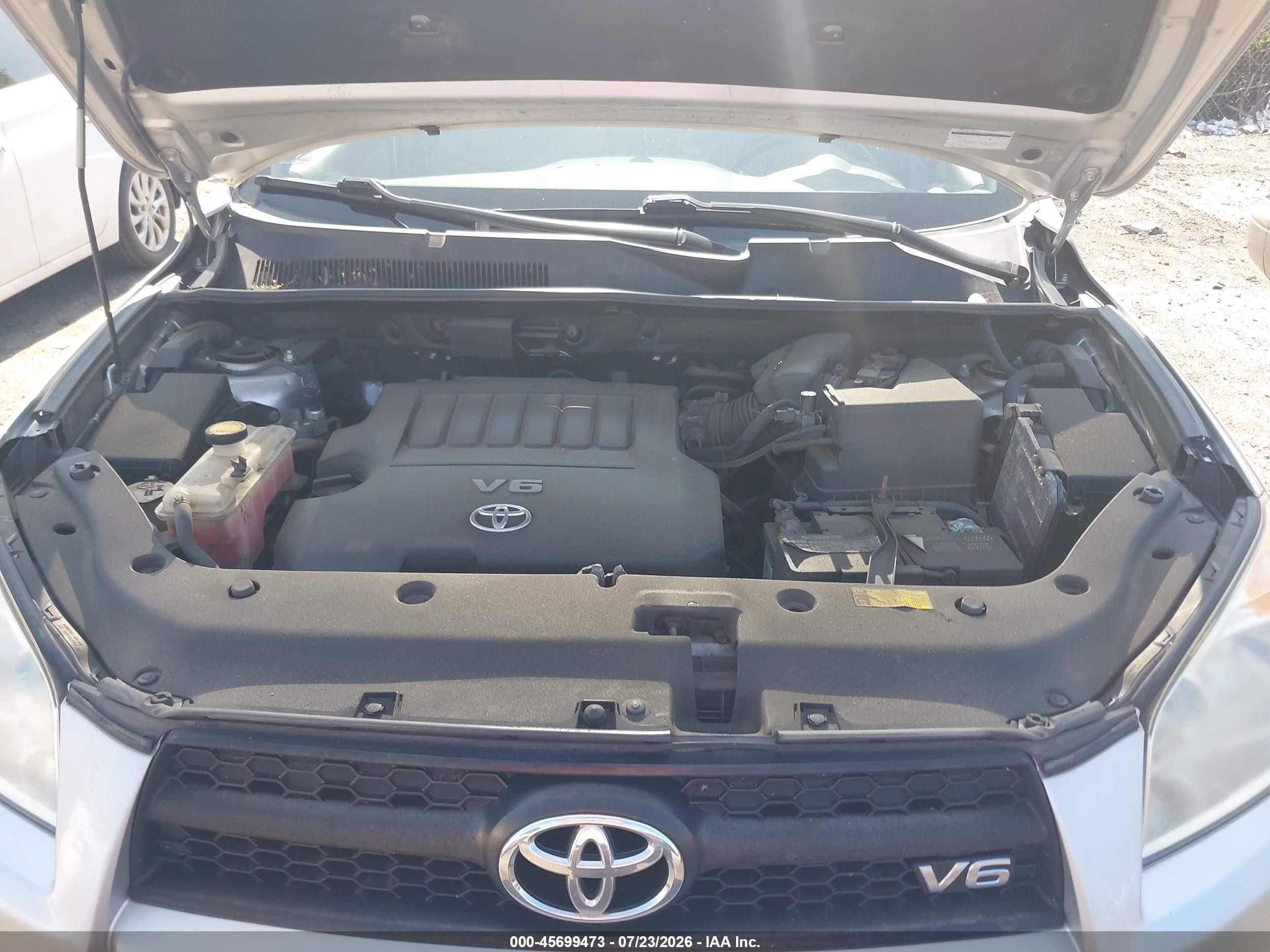 2010 Toyota Rav4 Base V6 Silver vin: JTMJK4DV1A5086774