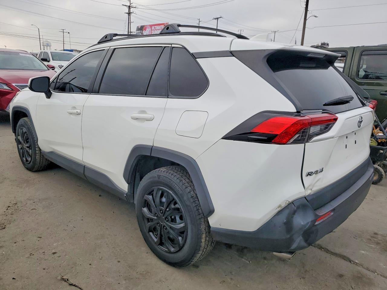 2019 Toyota Rav4 Le White vin: JTMK1RFV3KD501876