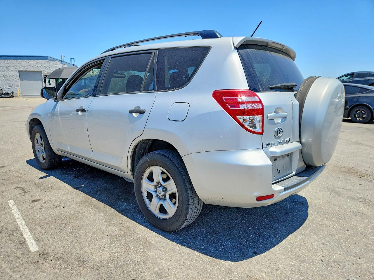 2010 Toyota Rav4 Base Silver vin: JTMKF4DV2A5014345