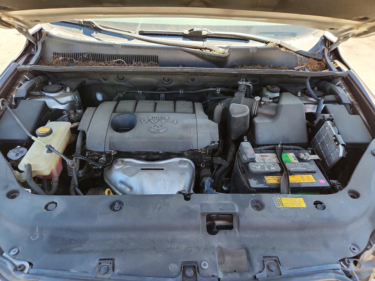 2010 Toyota Rav4 Base Silver vin: JTMKF4DV2A5014345