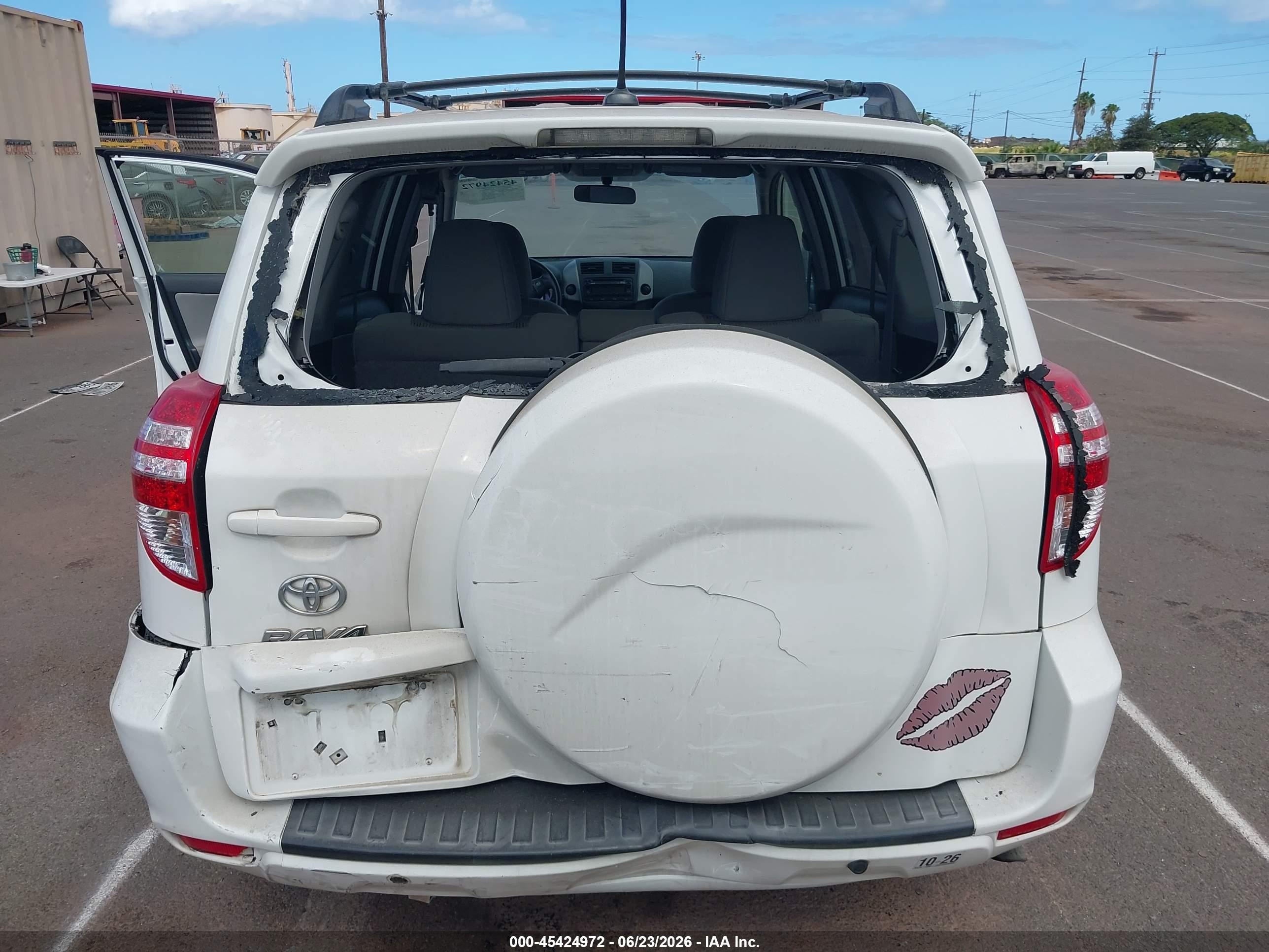 2012 Toyota Rav4   Белый vin: JTMKF4DV2C5048806