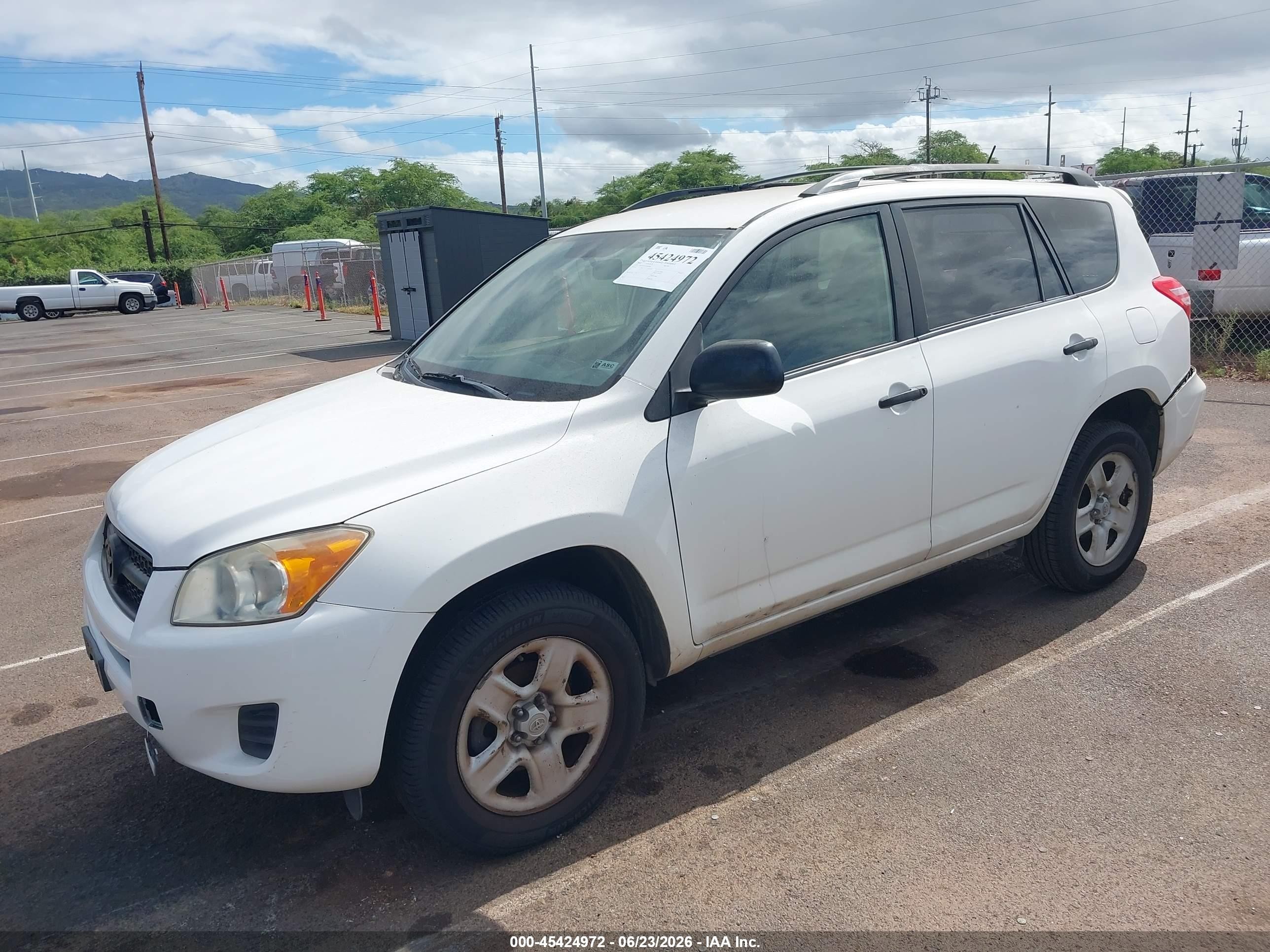 2012 Toyota Rav4   Белый vin: JTMKF4DV2C5048806