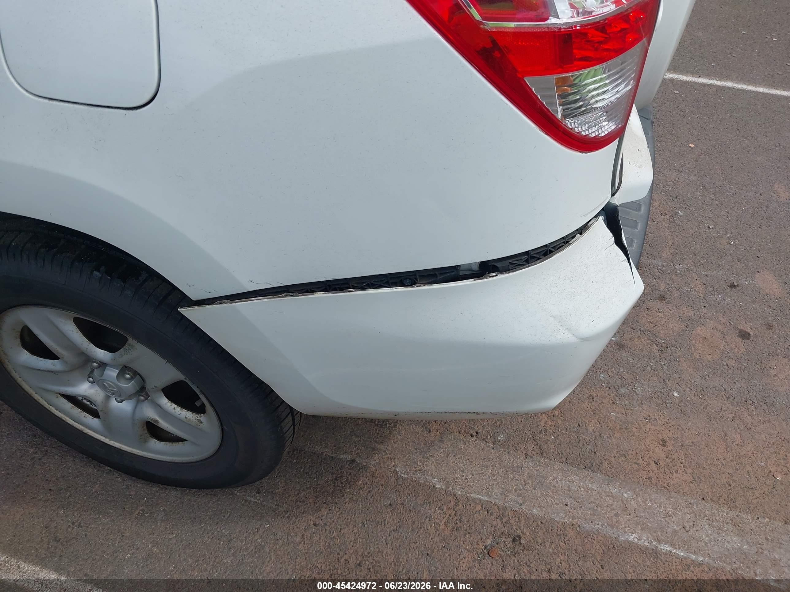2012 Toyota Rav4   Белый vin: JTMKF4DV2C5048806