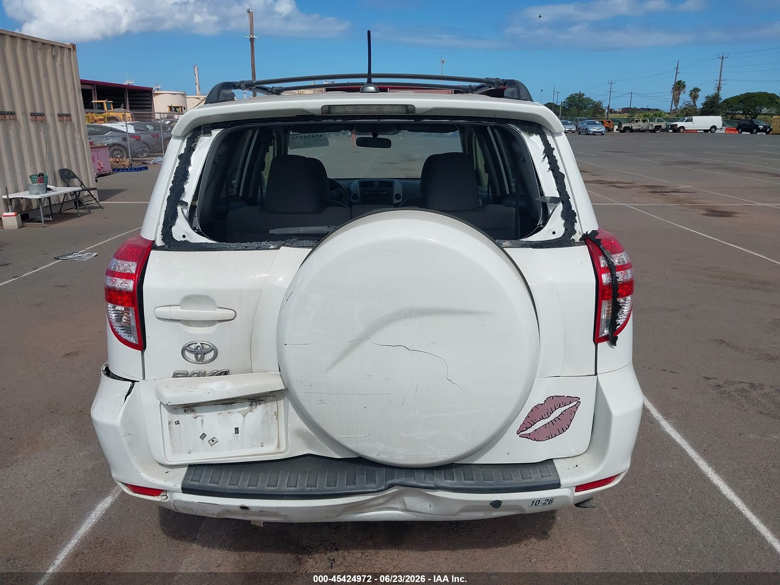 2012 Toyota Rav4   Белый vin: JTMKF4DV2C5048806