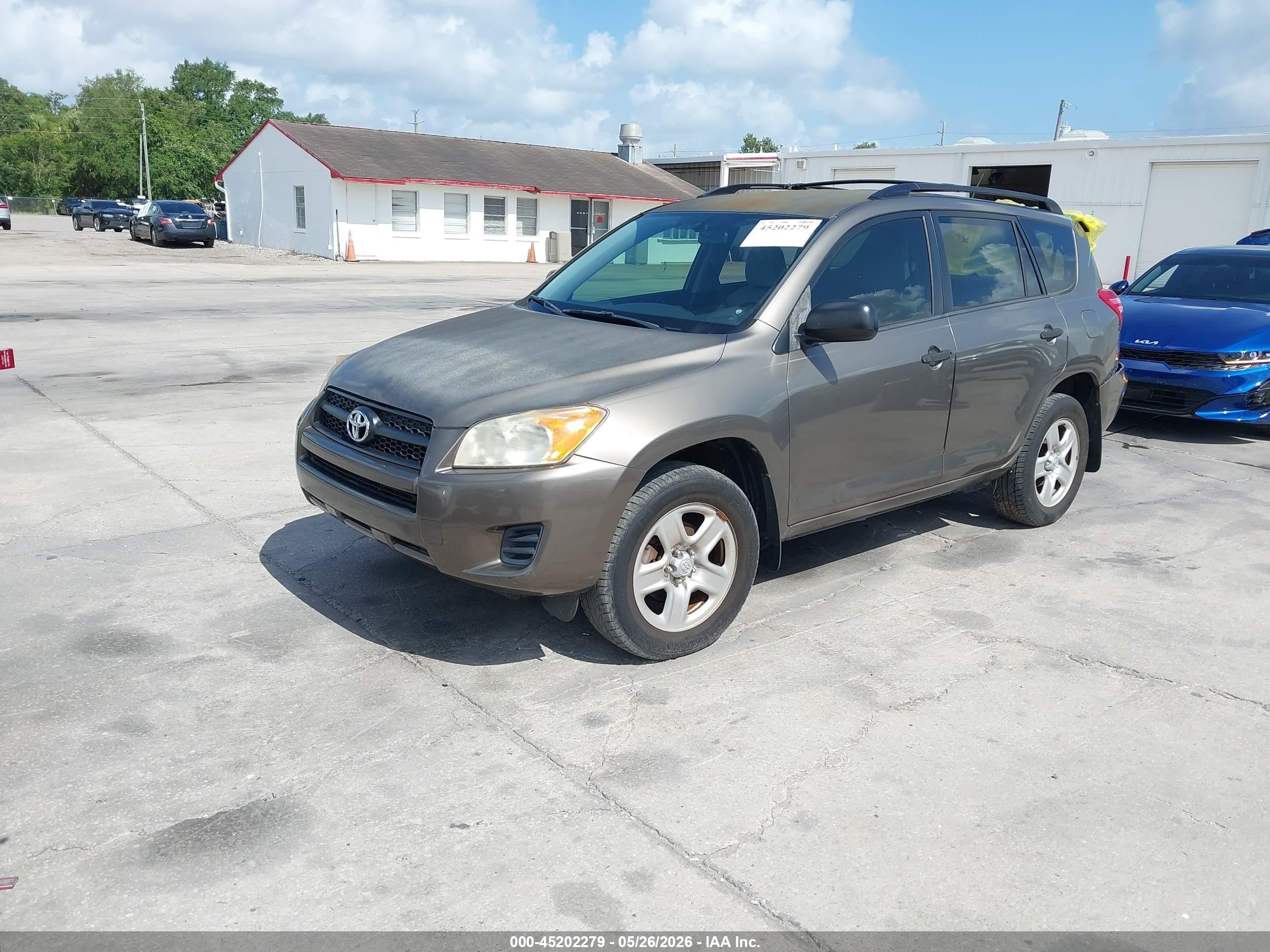 2012 Toyota Rav4   Коричневый vin: JTMKF4DV6C5045049