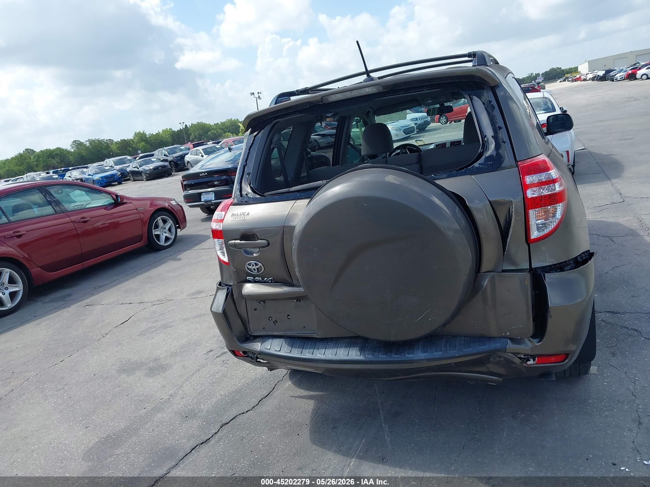 2012 Toyota Rav4   Коричневый vin: JTMKF4DV6C5045049