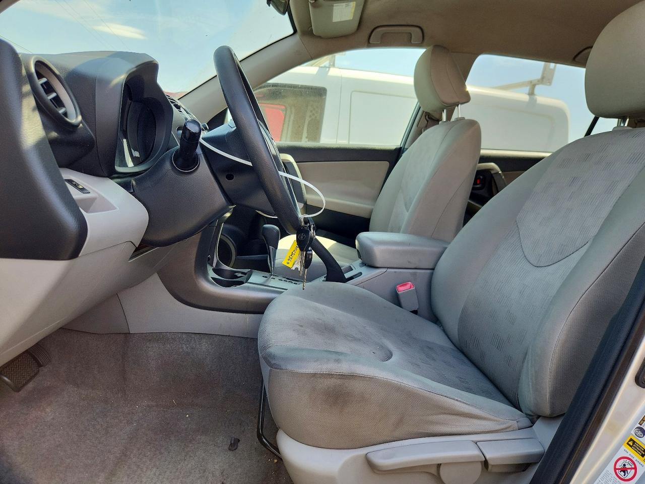 2010 Toyota Rav4 Base Silver vin: JTMKF4DV9A5024144