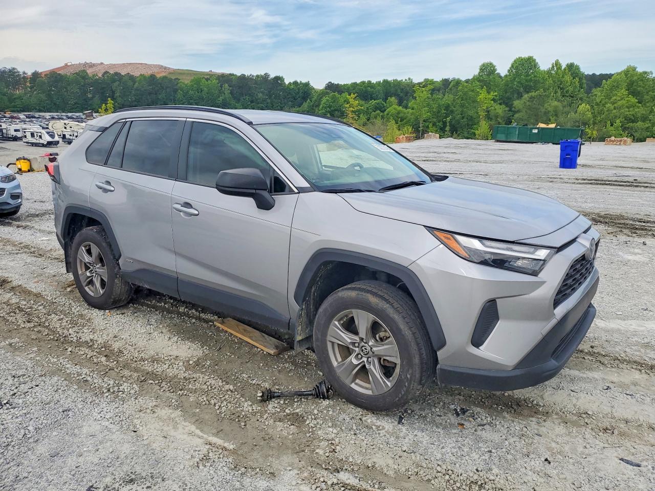 2024 Toyota Rav4 Le Серебряный vin: JTMLWRFV0RD238827
