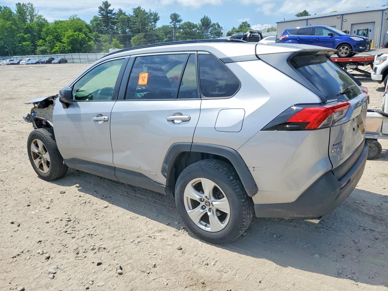 2019 Toyota Rav4 Le Серебряный vin: JTMLWRFV6KD015732