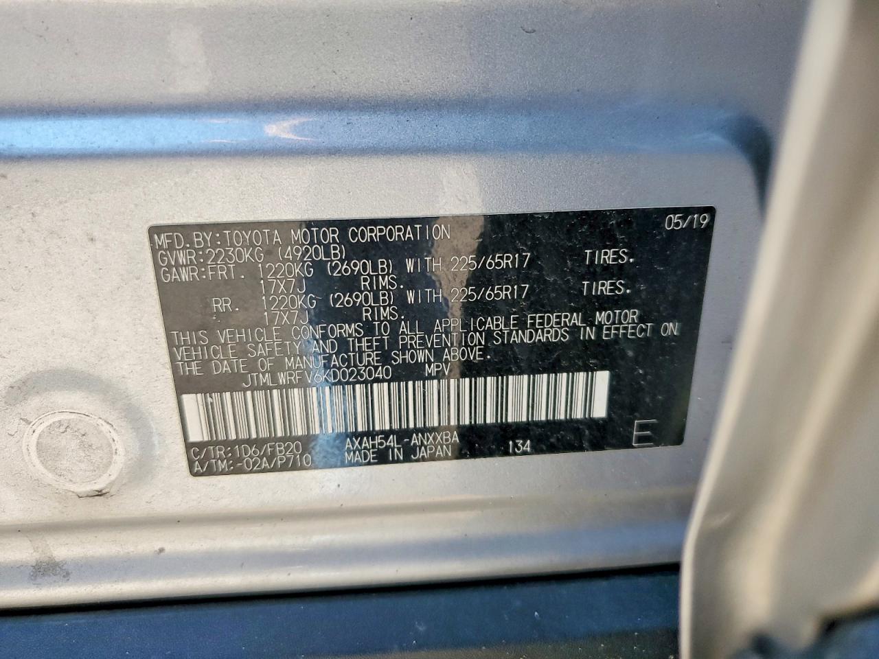 2019 Toyota Rav4 Le Silver vin: JTMLWRFV6KD023040