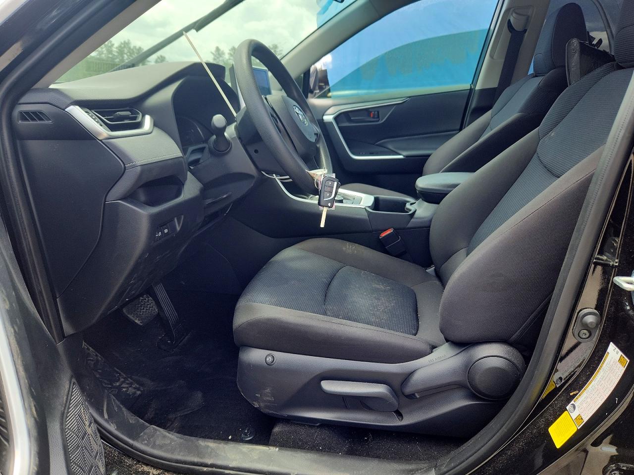 2025 Toyota Rav4 Le Black vin: JTMMWRFV1SD327350