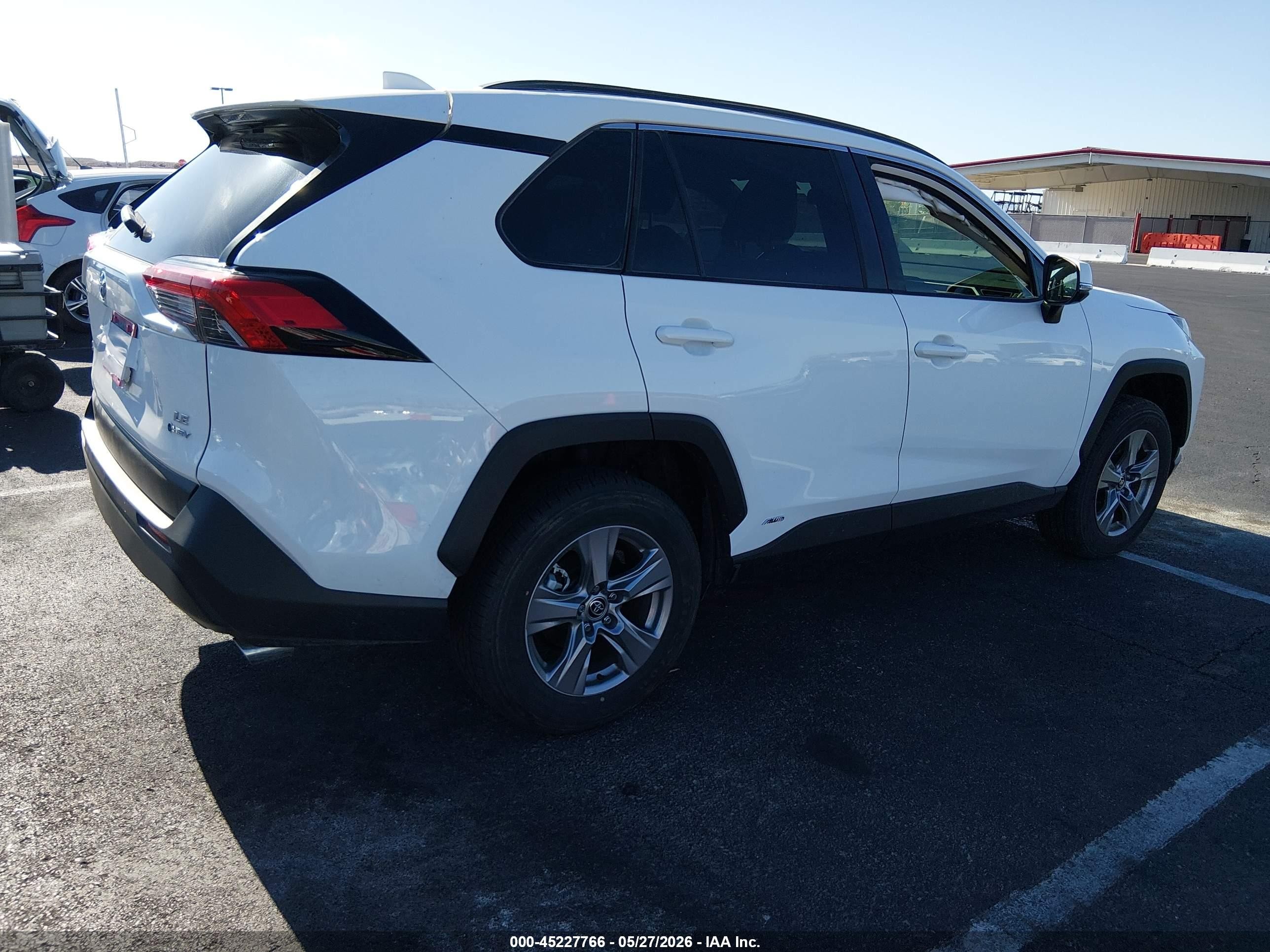 2025 Toyota Rav4 Hybrid Le Белый vin: JTMMWRFV3SD290575