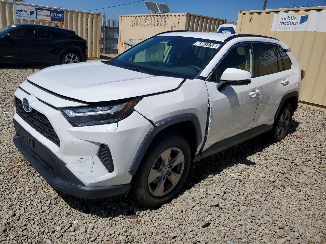 2024 Toyota Rav4 Le White vin: JTMMWRFV6RD244541