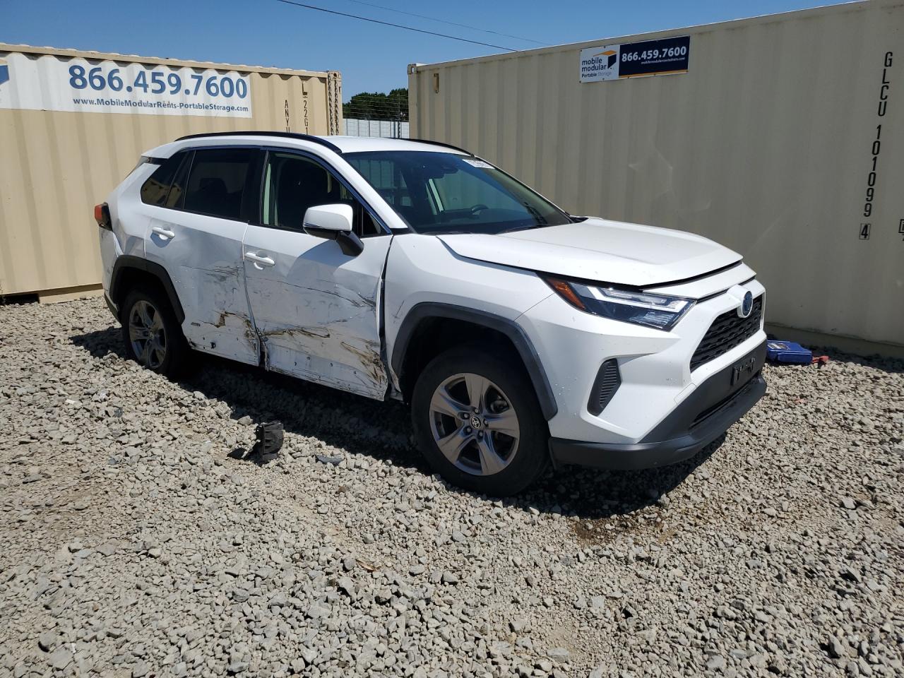 2024 Toyota Rav4 Le White vin: JTMMWRFV6RD244541 Damage: Right Rocker Panel, Dent(S) W/ Paint Dmg, 2 To 3 Inches