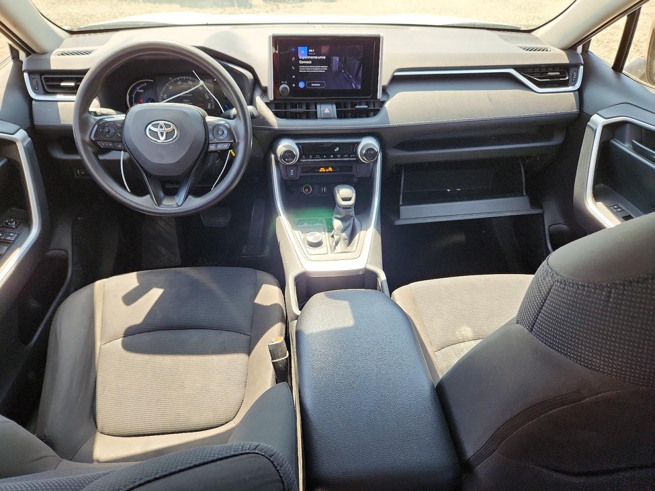 2024 Toyota Rav4 Le White vin: JTMMWRFV6RD244541
