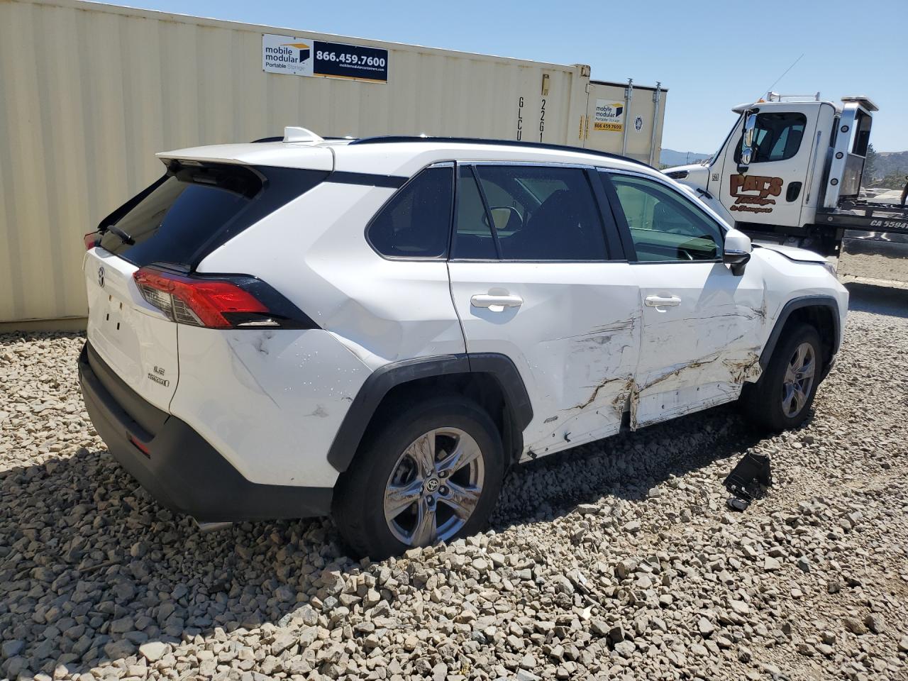2024 Toyota Rav4 Le White vin: JTMMWRFV6RD244541 Damage: Right Tail Light, Broken, Replacement Required