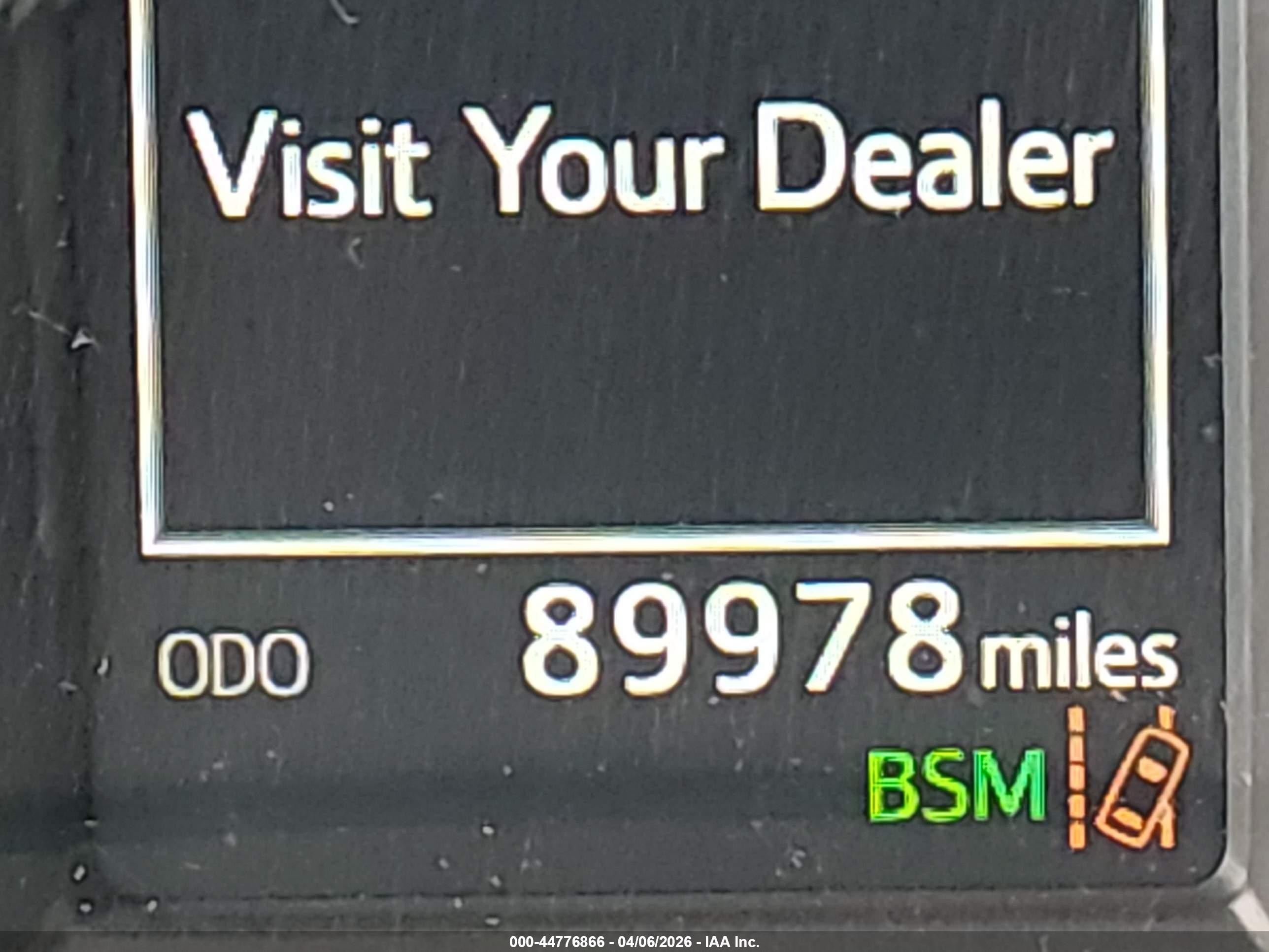 2017 Toyota Rav4 Se White vin: JTMNFREV2HJ114410