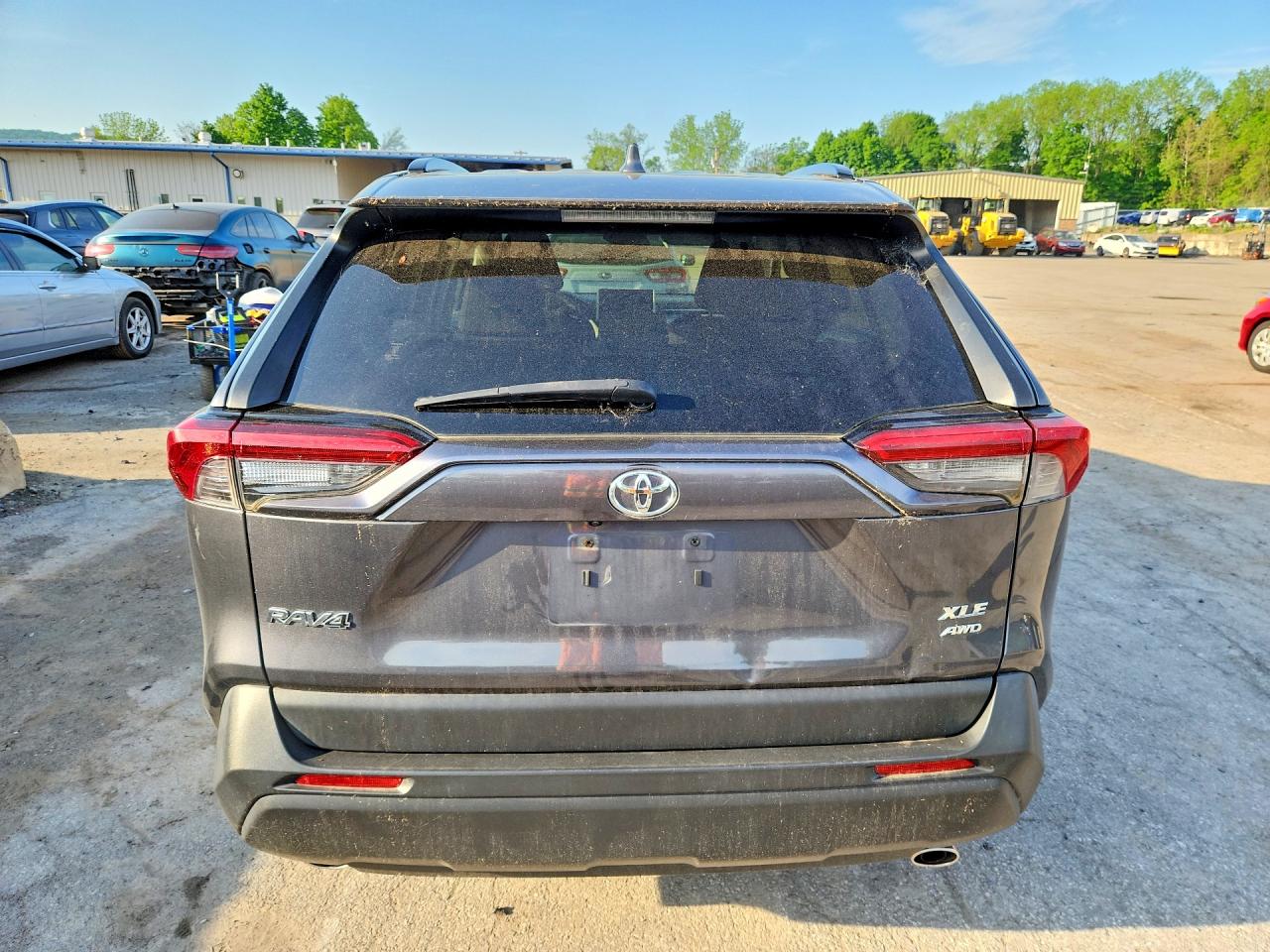 2019 Toyota Rav4 Xle Charcoal vin: JTMP1RFV0KD511996