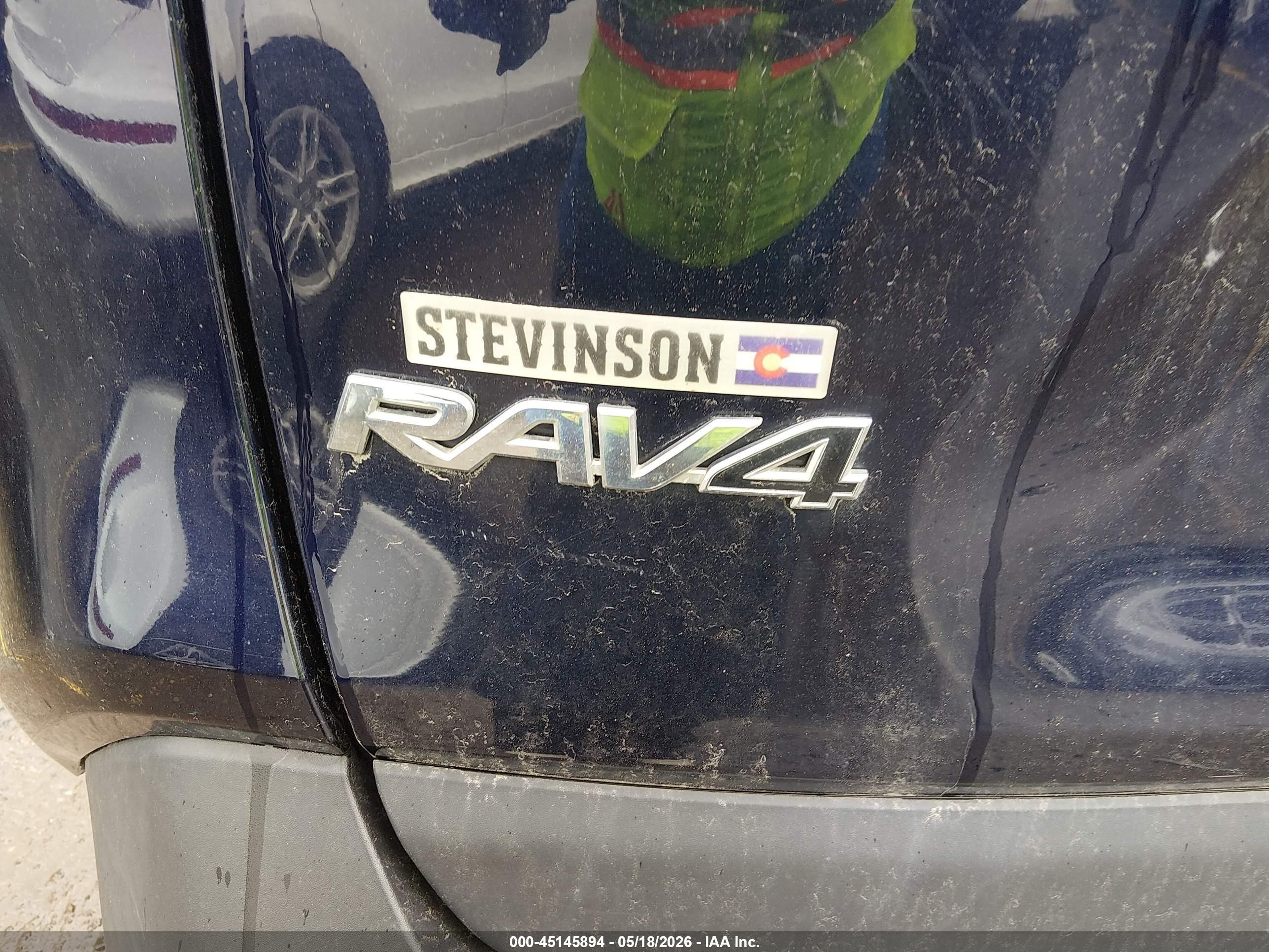 2019 Toyota Rav4 Xle Black vin: JTMP1RFV2KD018580