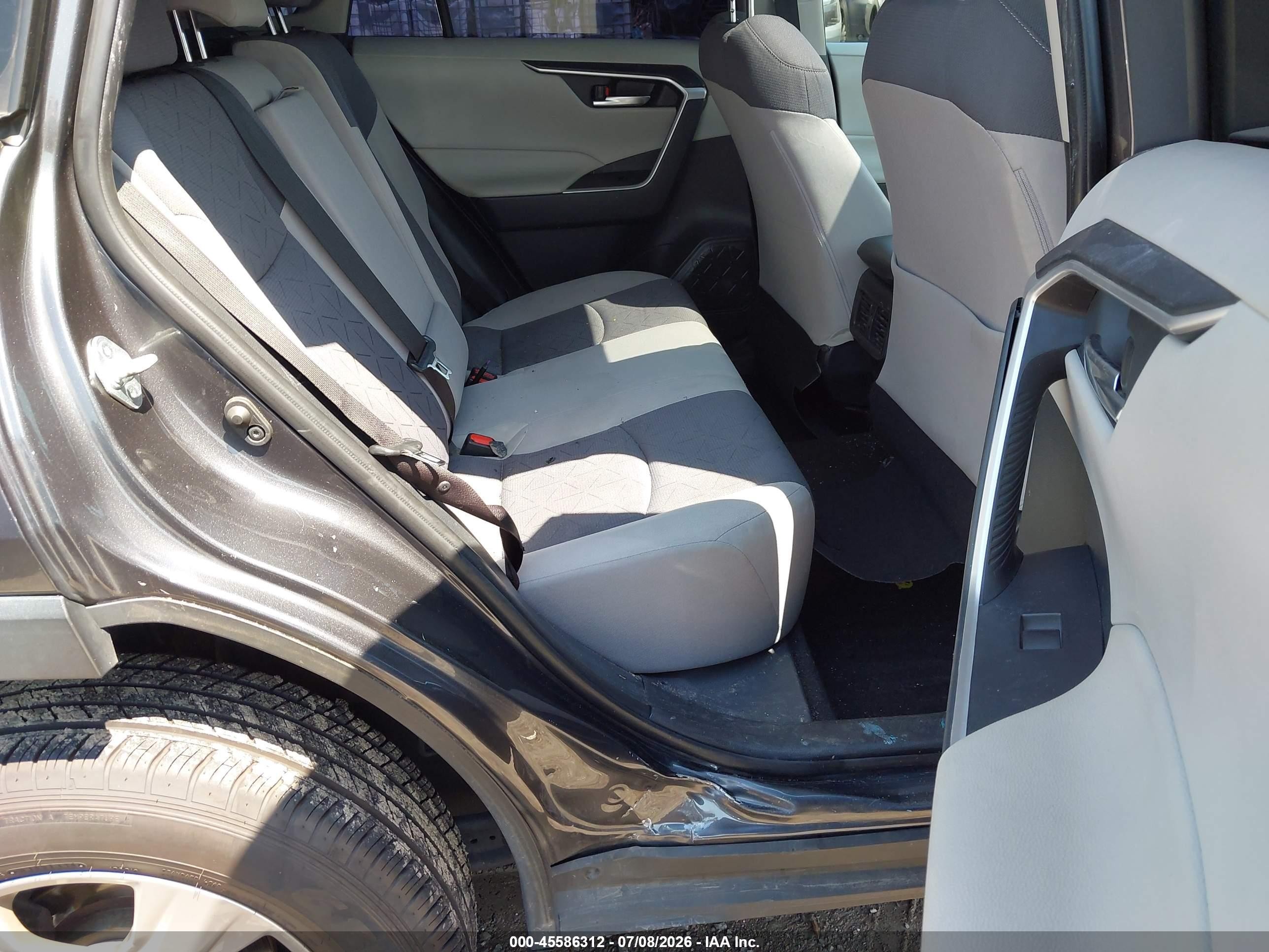 2020 Toyota Rav4 Xle Gray vin: JTMP1RFV3LJ029073