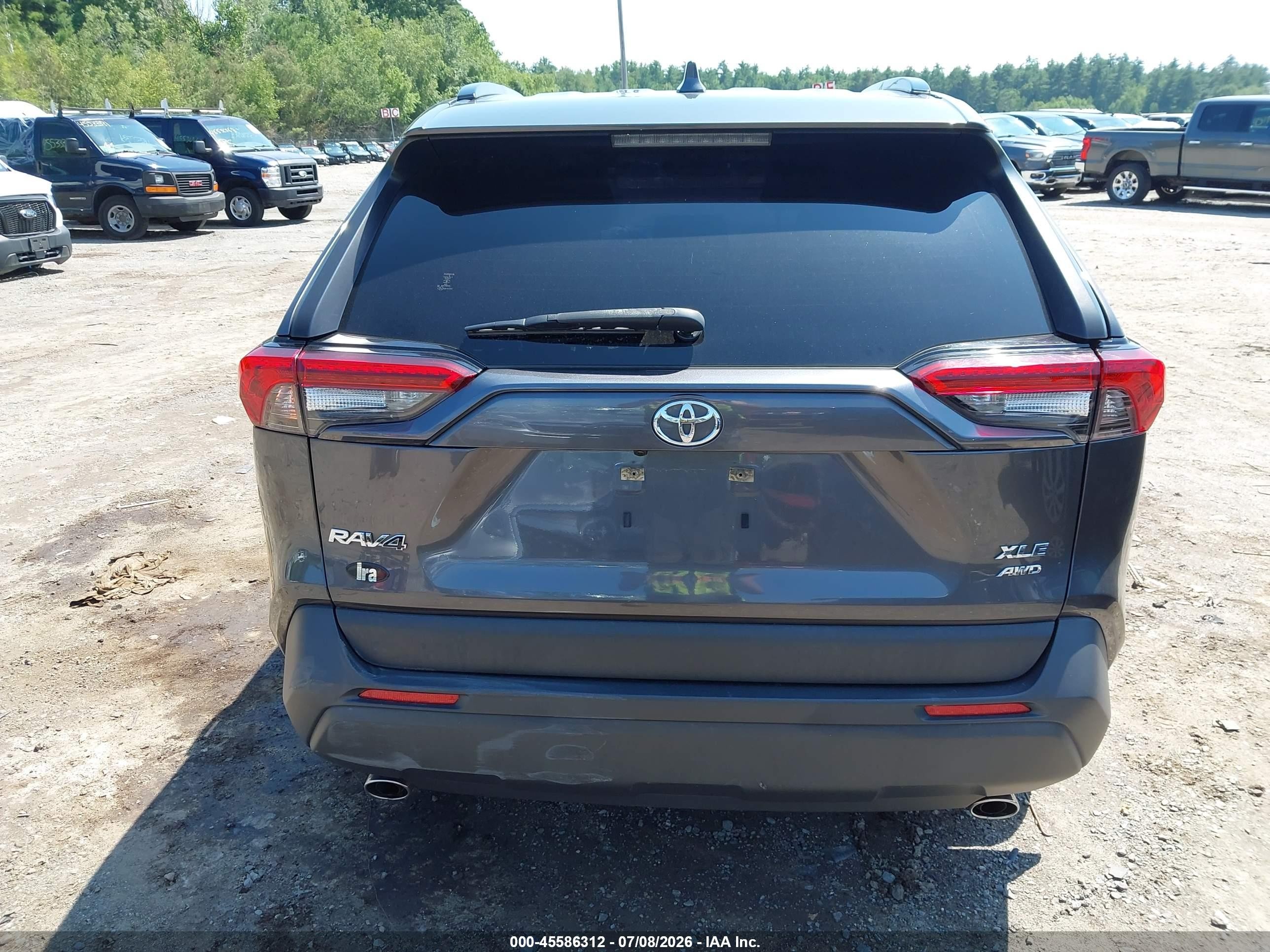 2020 Toyota Rav4 Xle Gray vin: JTMP1RFV3LJ029073