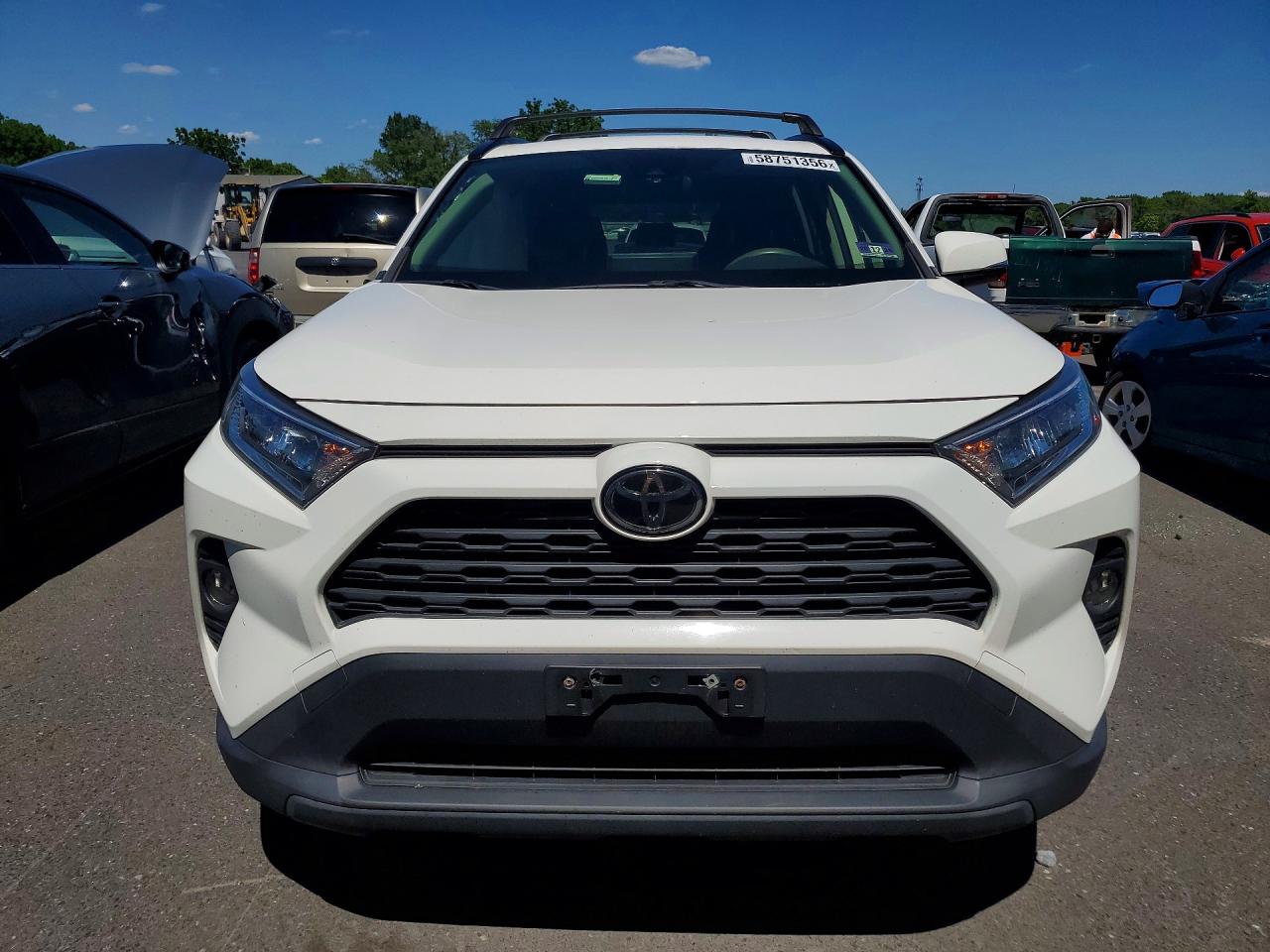 2020 Toyota Rav4 Xle White vin: JTMP1RFV7LD047803