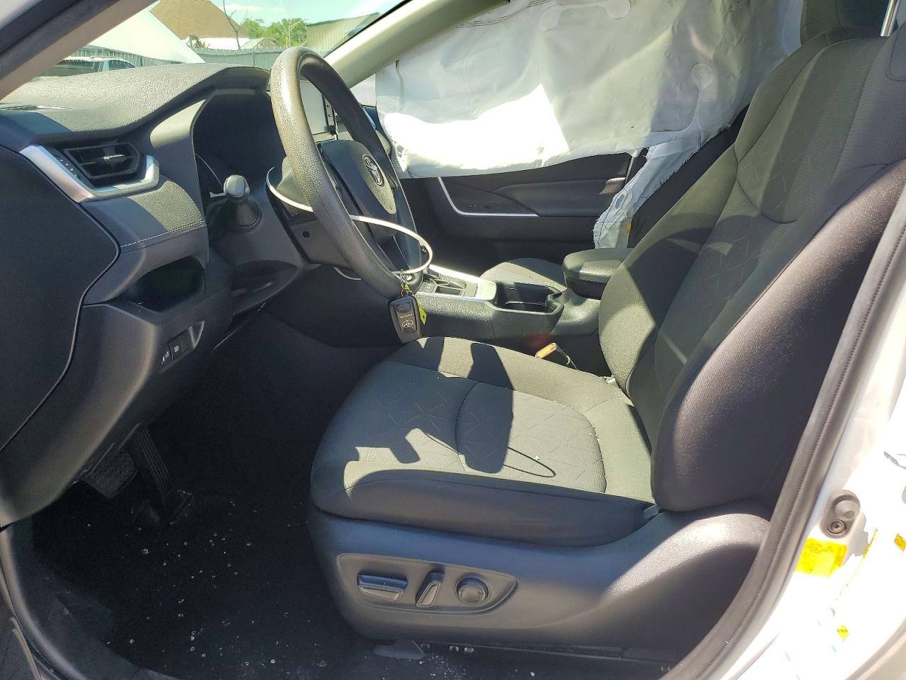 2020 Toyota Rav4 Xle White vin: JTMP1RFV7LD047803