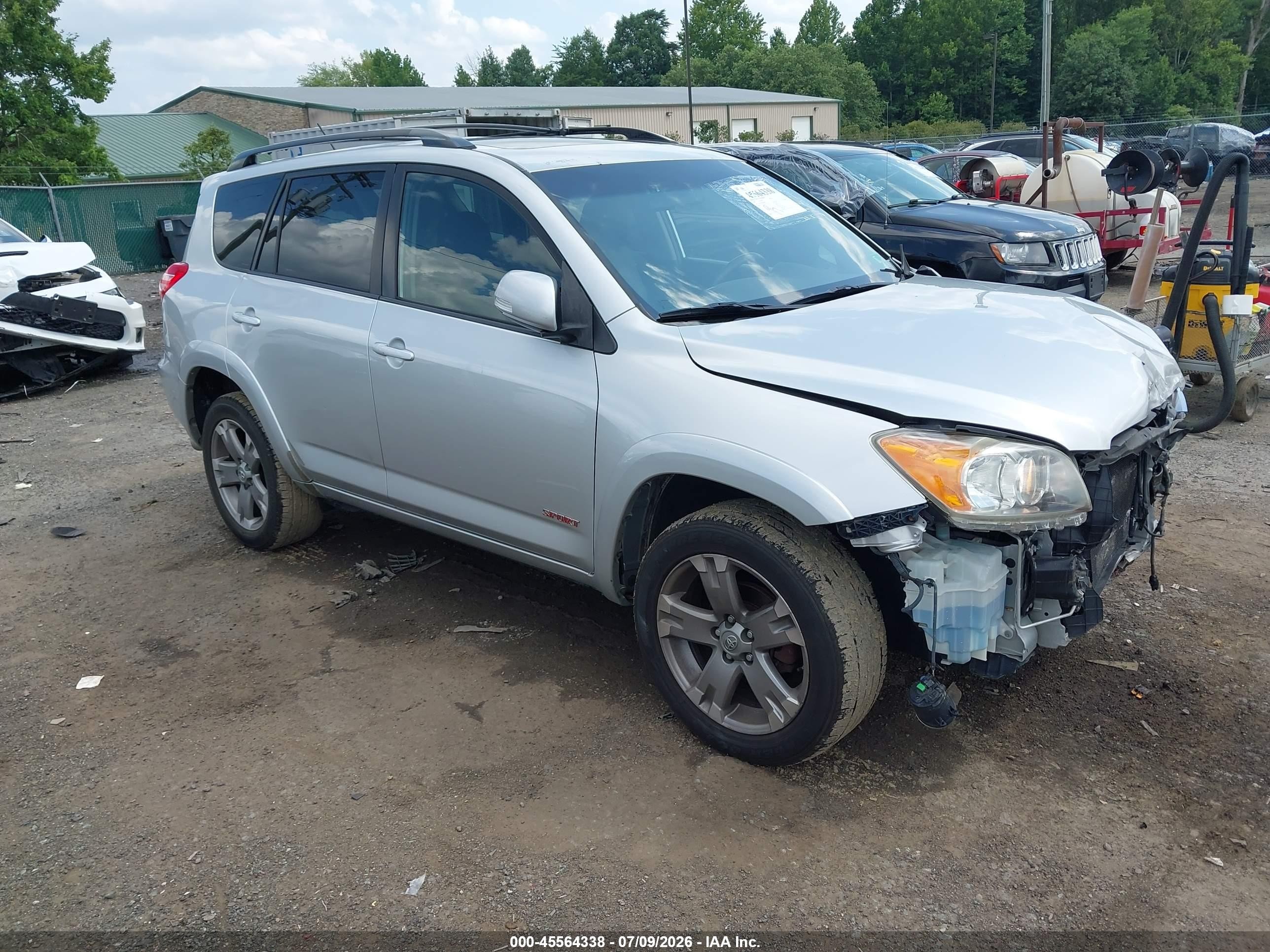 2011 Toyota Rav4 Sport Silver vin: JTMRF4DV0B5040118