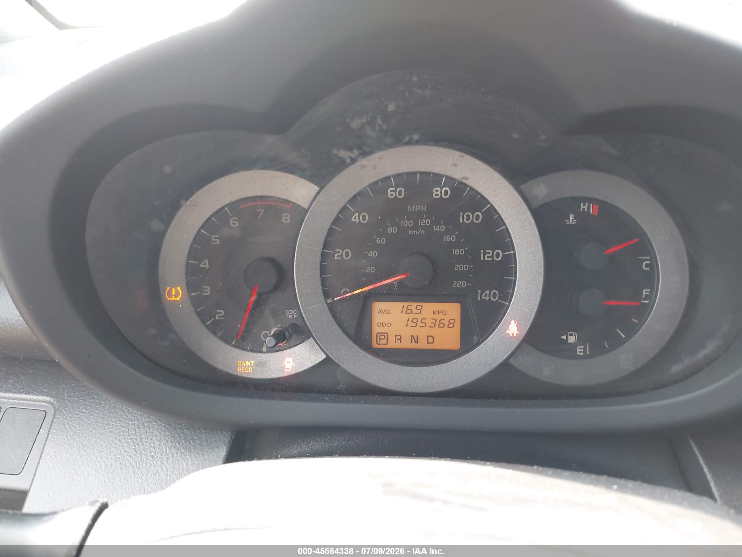 2011 Toyota Rav4 Sport Silver vin: JTMRF4DV0B5040118