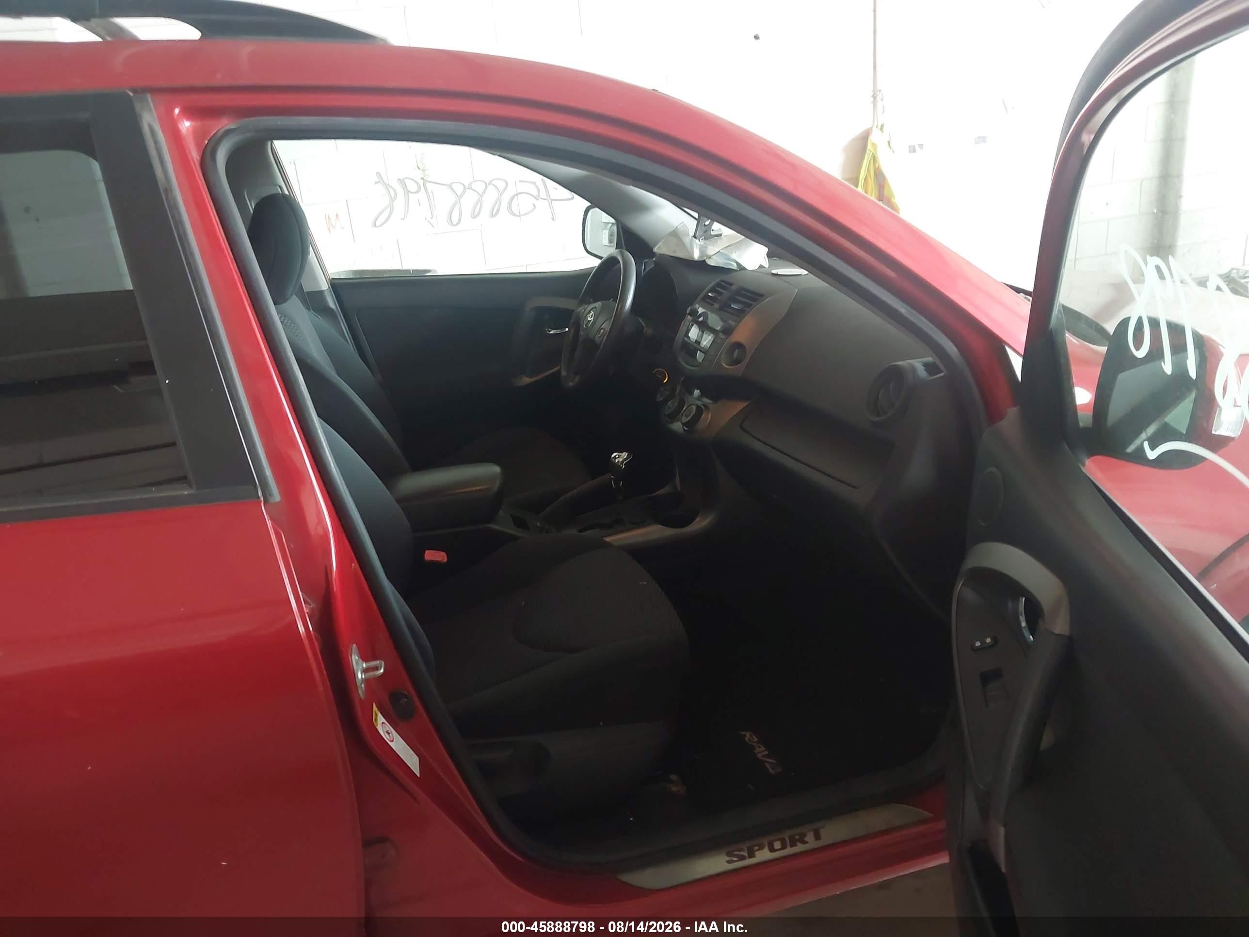 2010 Toyota Rav4 Sport Red vin: JTMRF4DV1A5035735