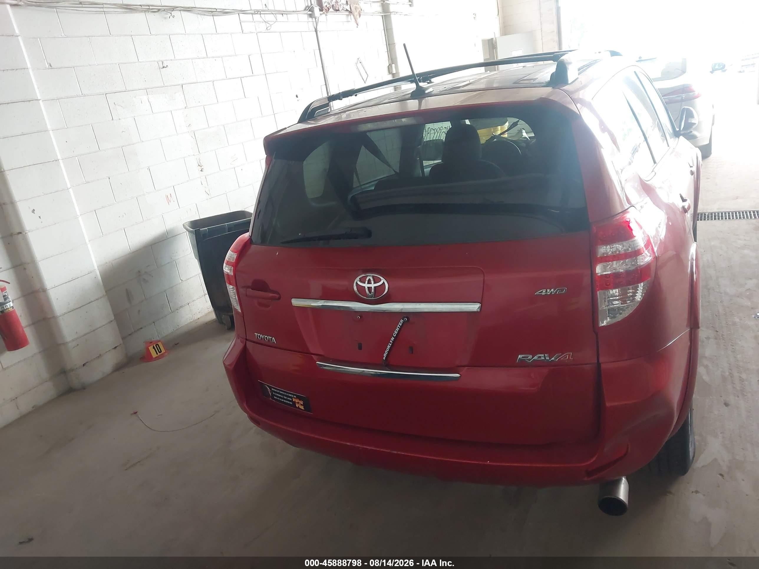 2010 Toyota Rav4 Sport Red vin: JTMRF4DV1A5035735