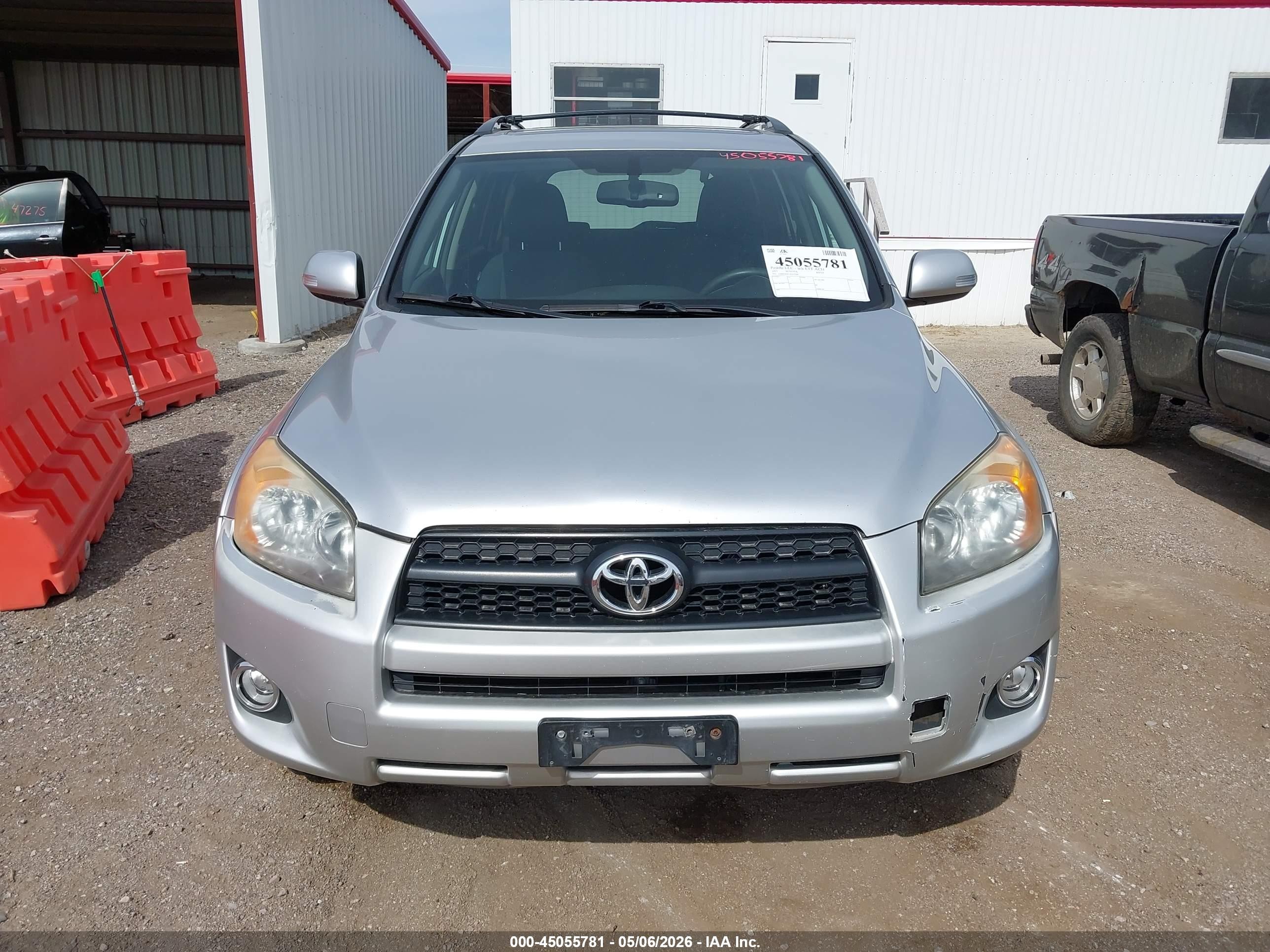 2011 Toyota Rav4 Sport Silver vin: JTMRF4DV1B5039981