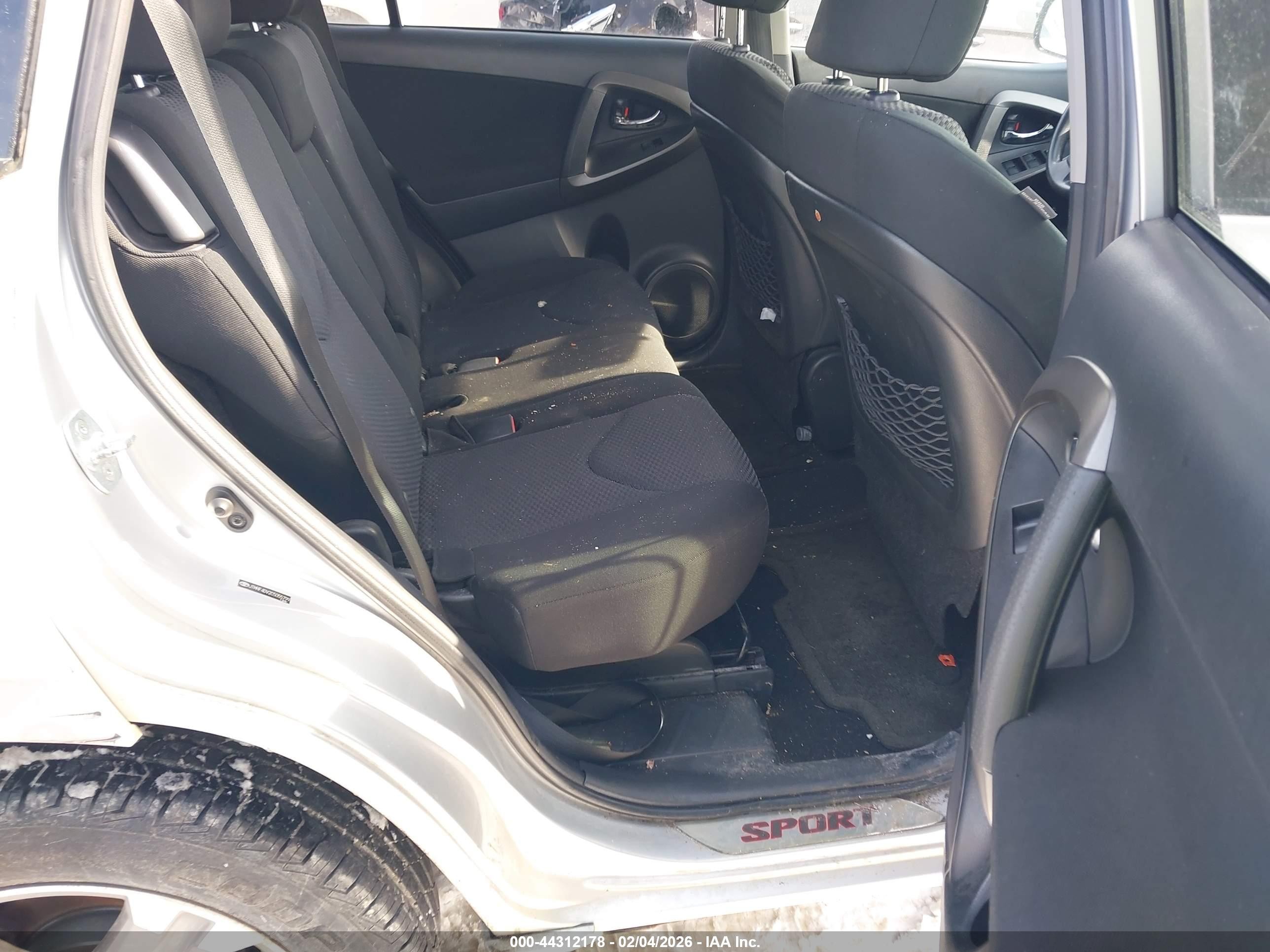 2012 Toyota Rav4 Sport Silver vin: JTMRF4DV2C5055799