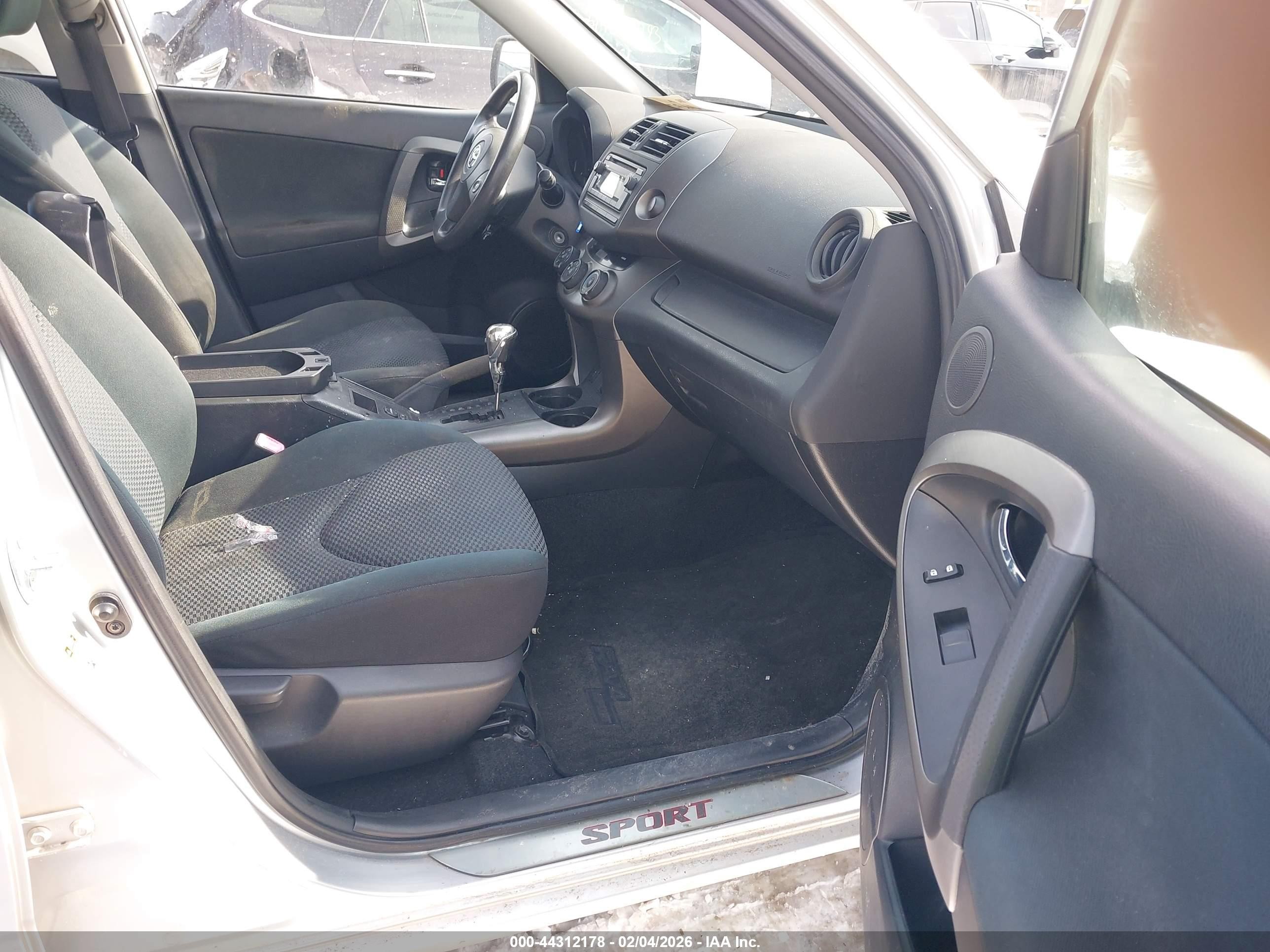 2012 Toyota Rav4 Sport Silver vin: JTMRF4DV2C5055799