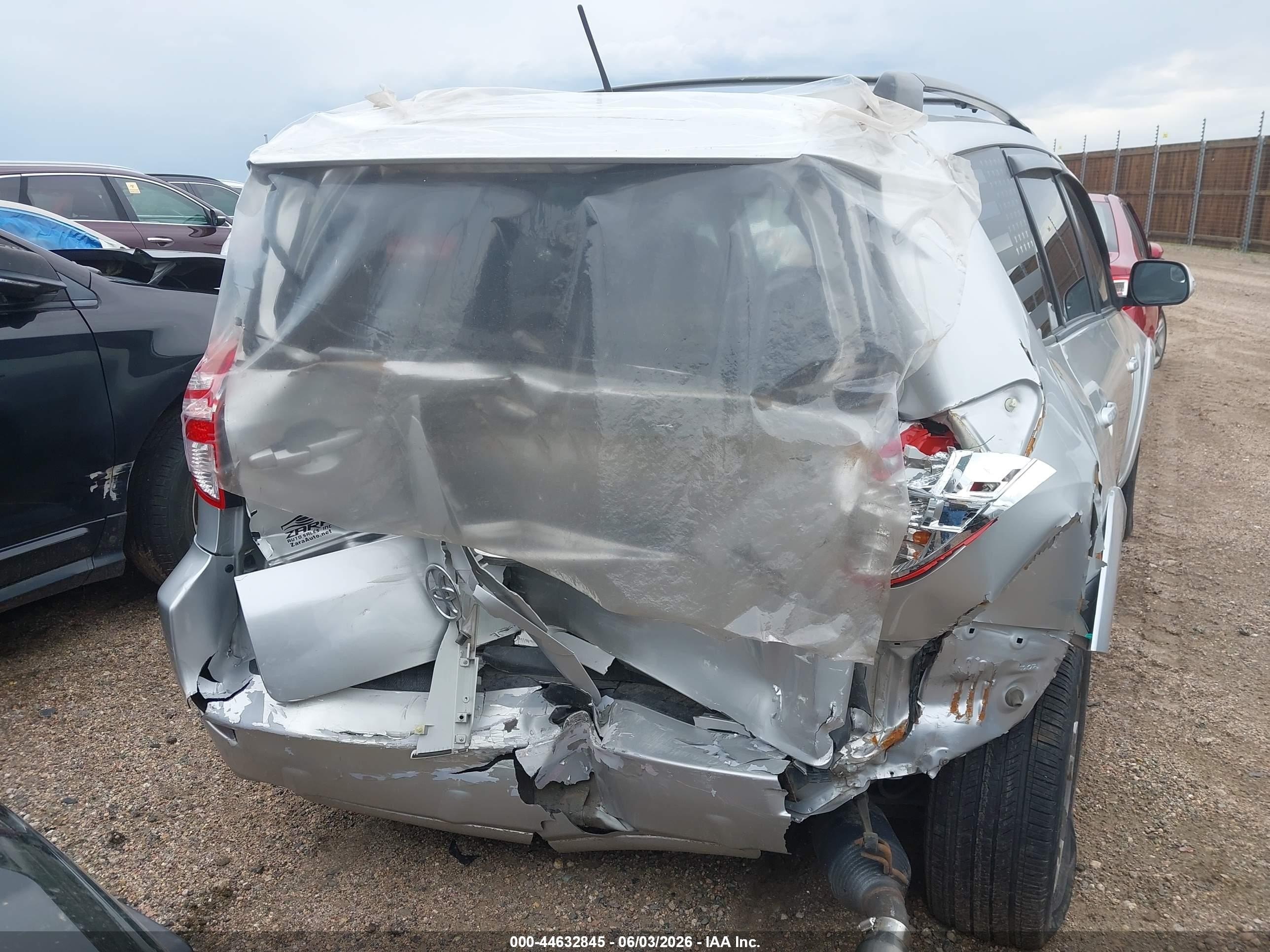 2011 Toyota Rav4 Sport Silver vin: JTMRF4DV3B5038301
