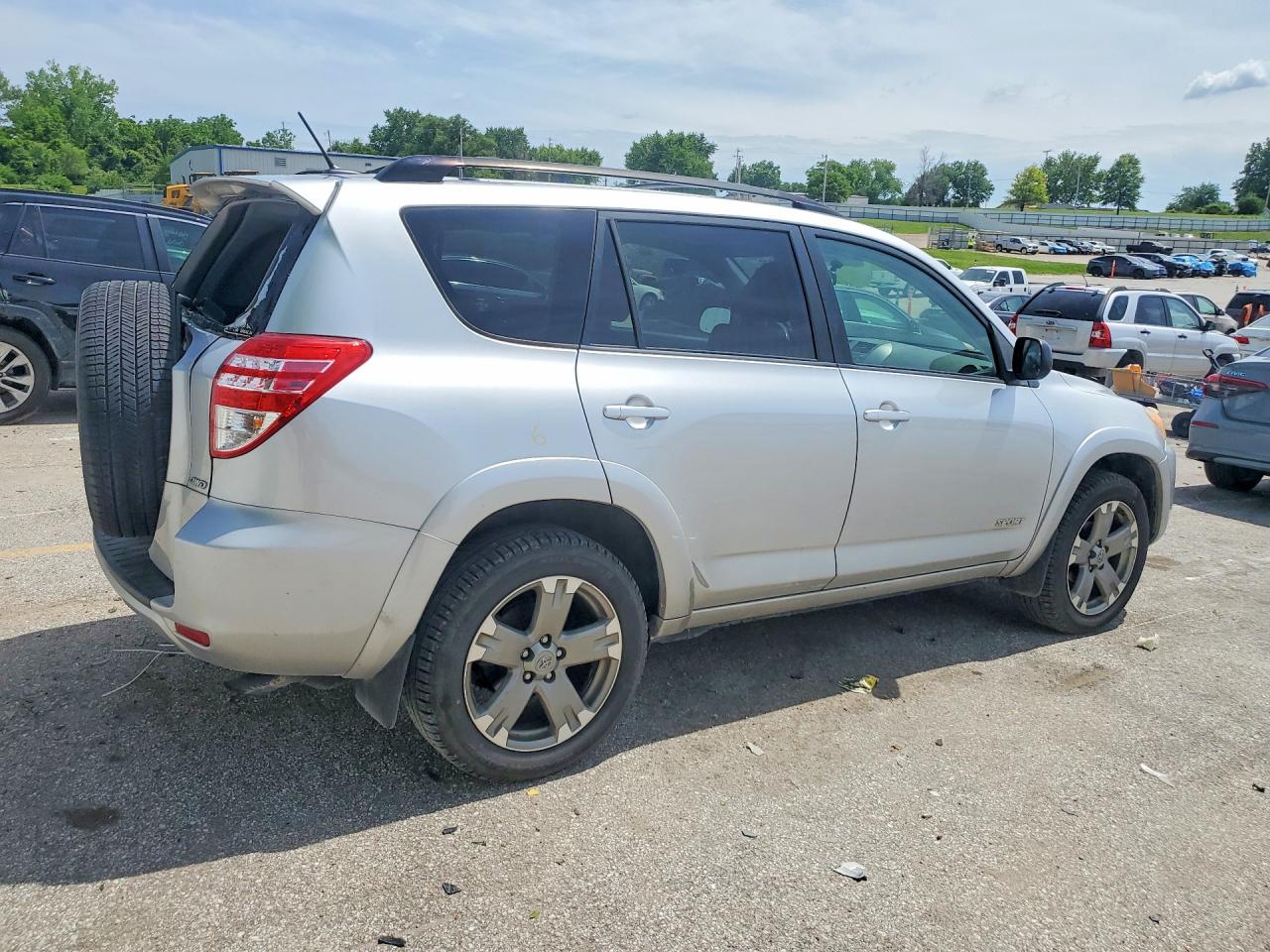 2010 Toyota Rav4 Sport Silver vin: JTMRF4DV8AD039254