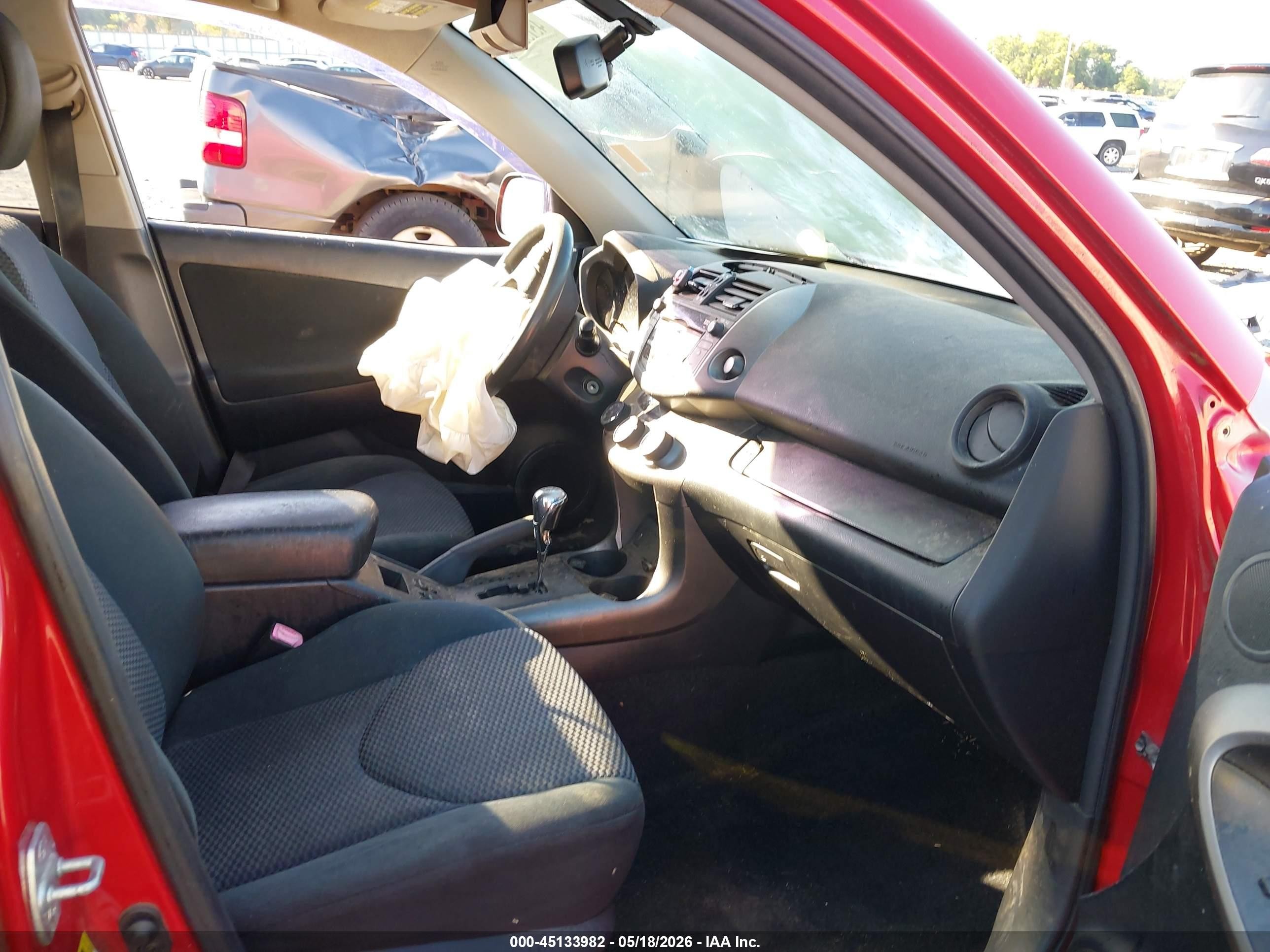 2011 Toyota Rav4 Sport Red vin: JTMRF4DV8B5038701
