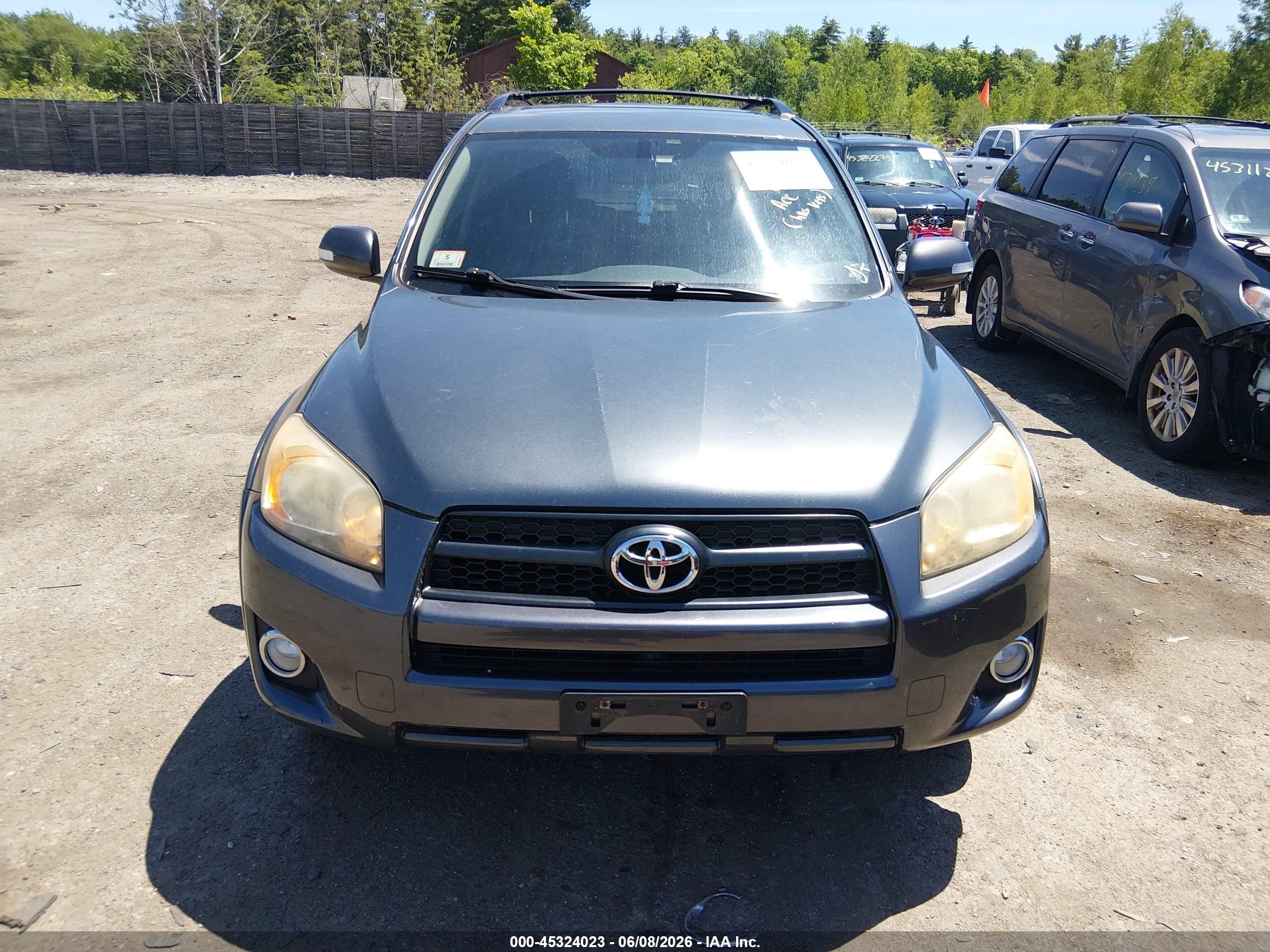 2011 Toyota Rav4 Sport Gray vin: JTMRF4DV8B5043655
