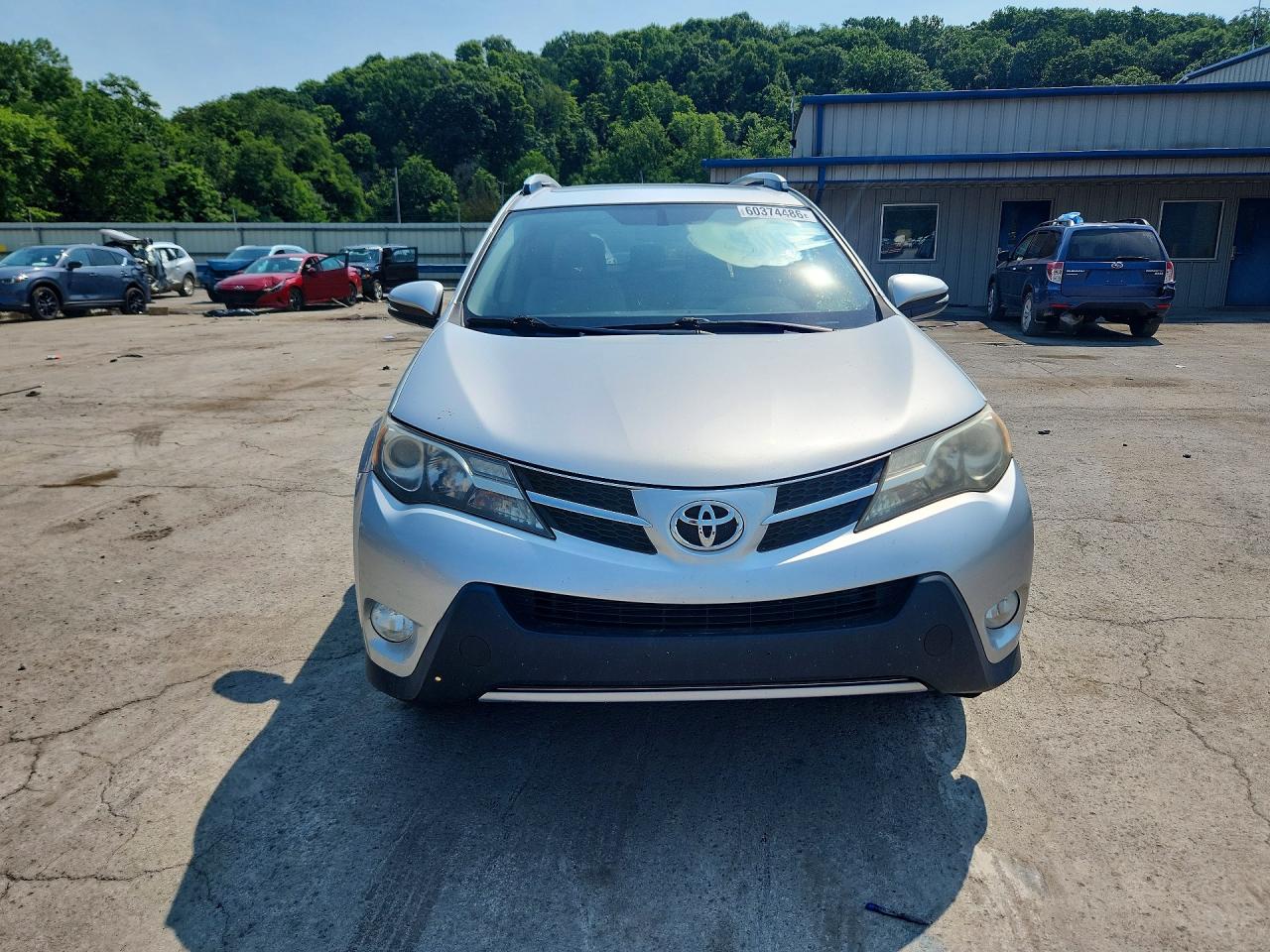 2013 Toyota Rav4 Xle Серебряный vin: JTMRFREV0DD034307