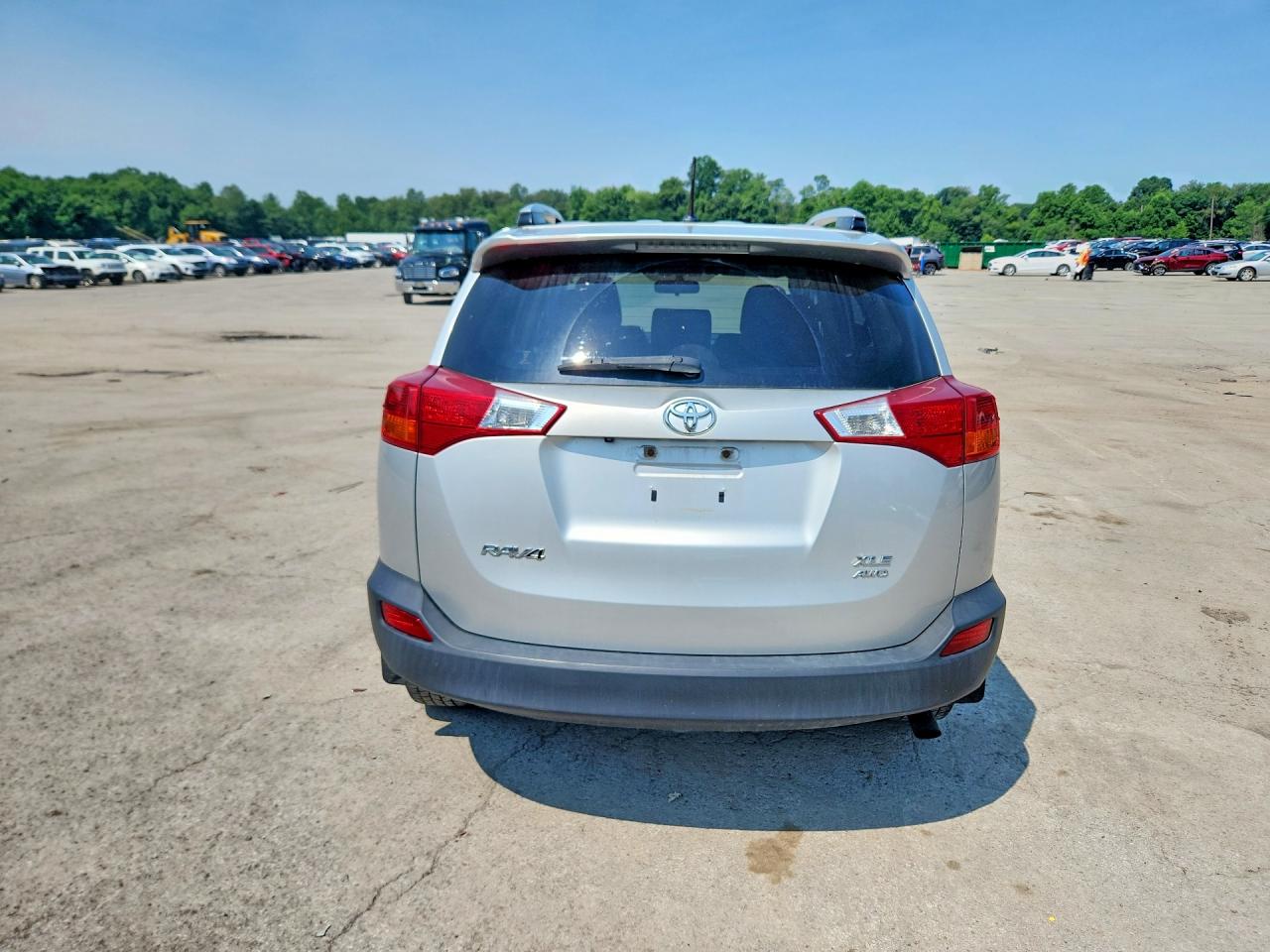 2013 Toyota Rav4 Xle Серебряный vin: JTMRFREV0DD034307