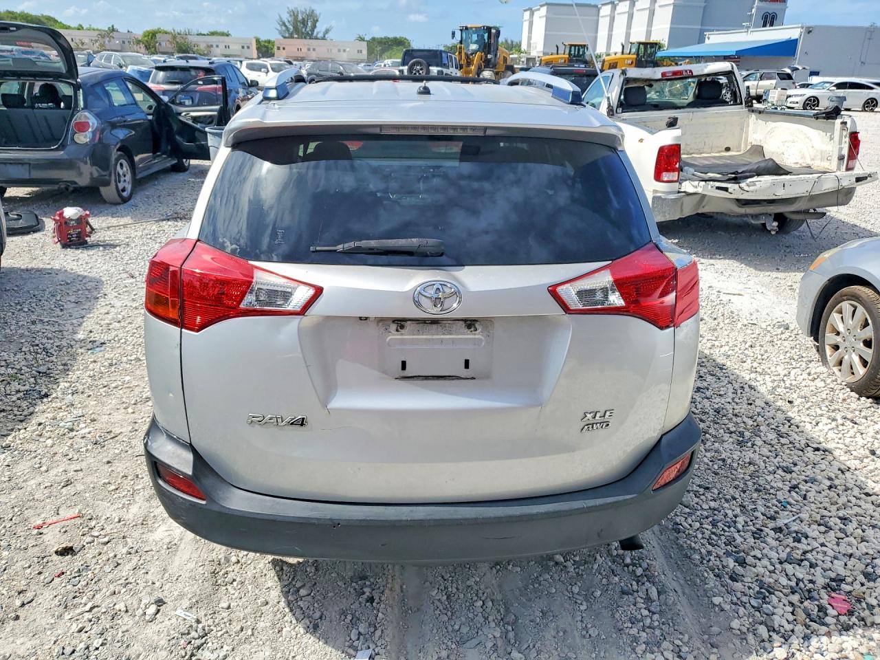 2013 Toyota Rav4 Xle Silver vin: JTMRFREV0DD044643