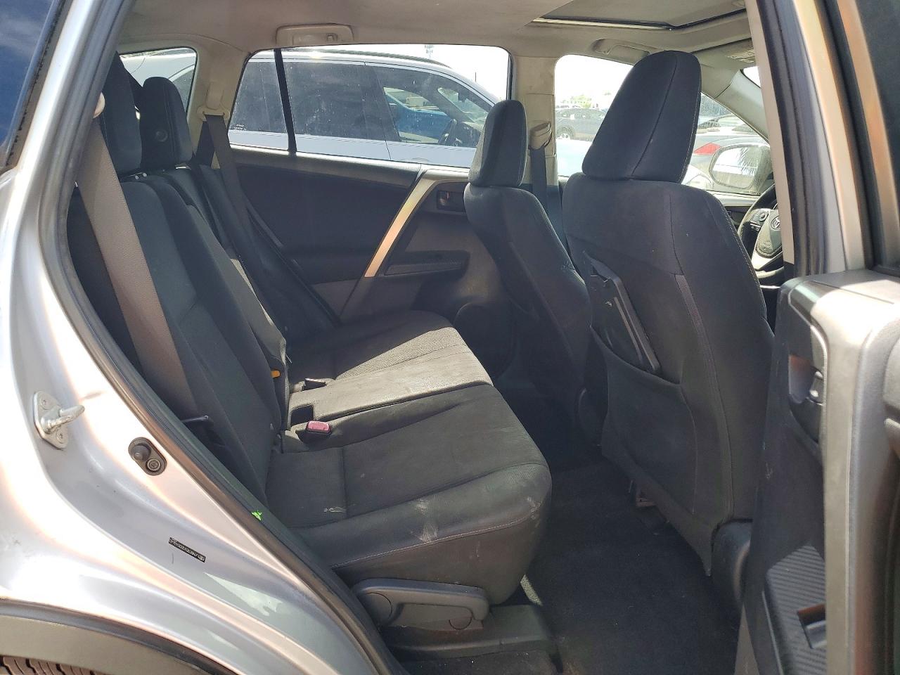 2013 Toyota Rav4 Xle Silver vin: JTMRFREV0DD044643