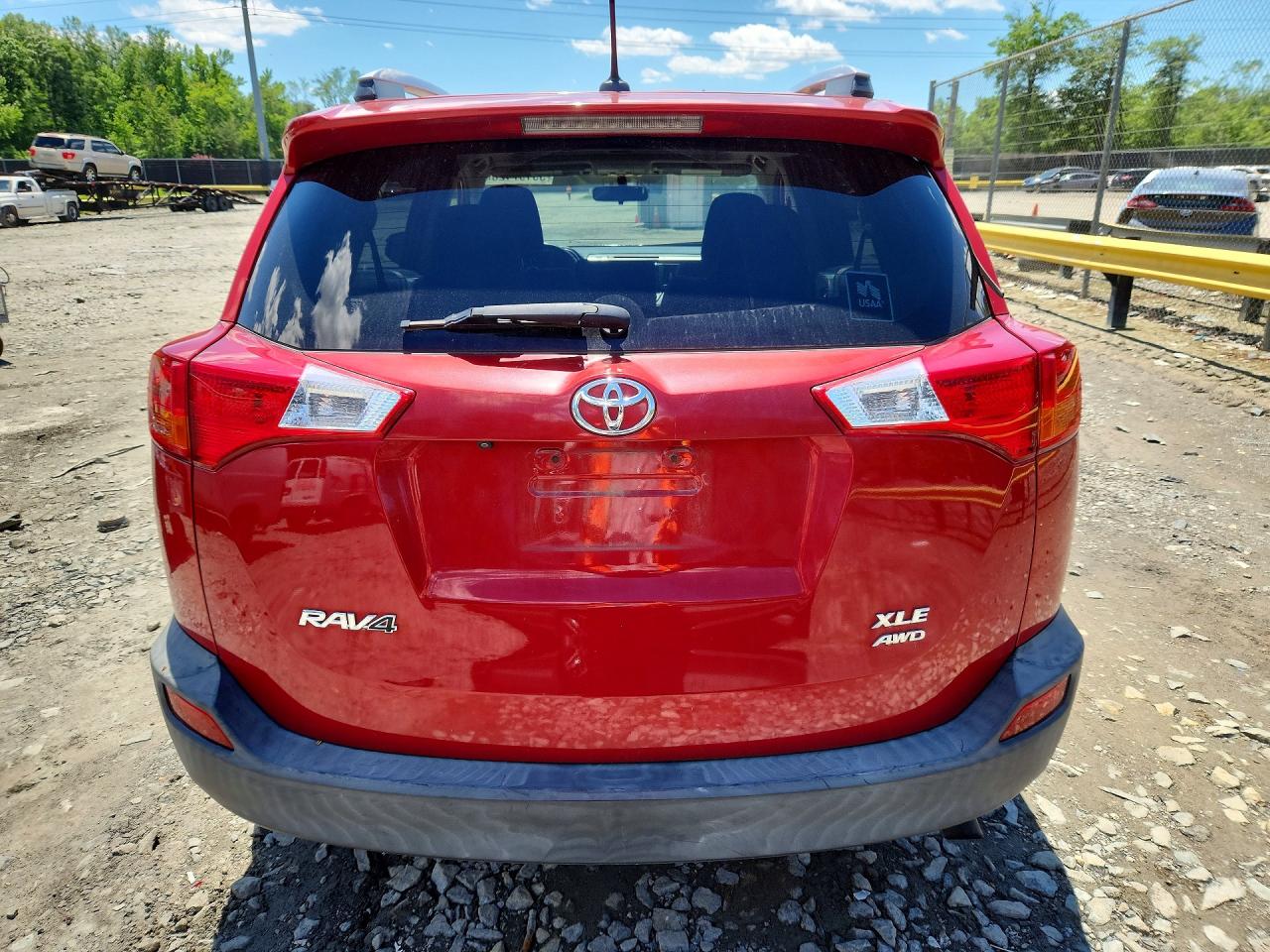2014 Toyota Rav4 Xle Red vin: JTMRFREV0ED083668